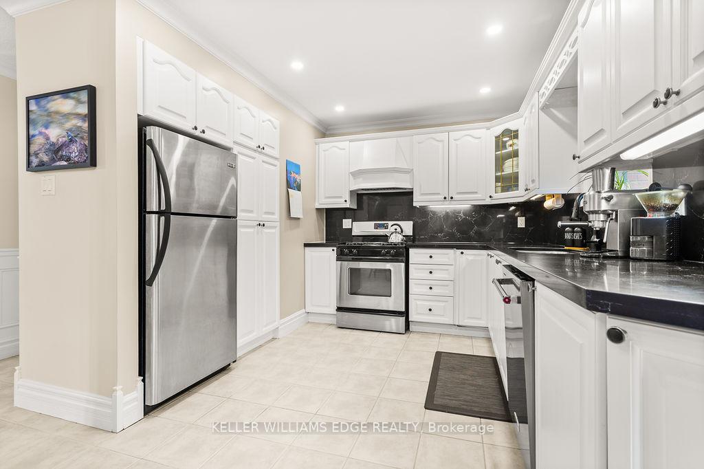 Photo 15 of 46 Wadsworth Circle, Brampton, Snelgrove — HOMEH