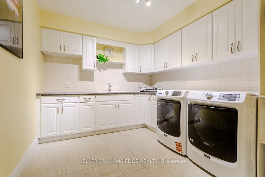 Photo 41 of 46 Wadsworth Circle, Brampton, Snelgrove — HOMEH