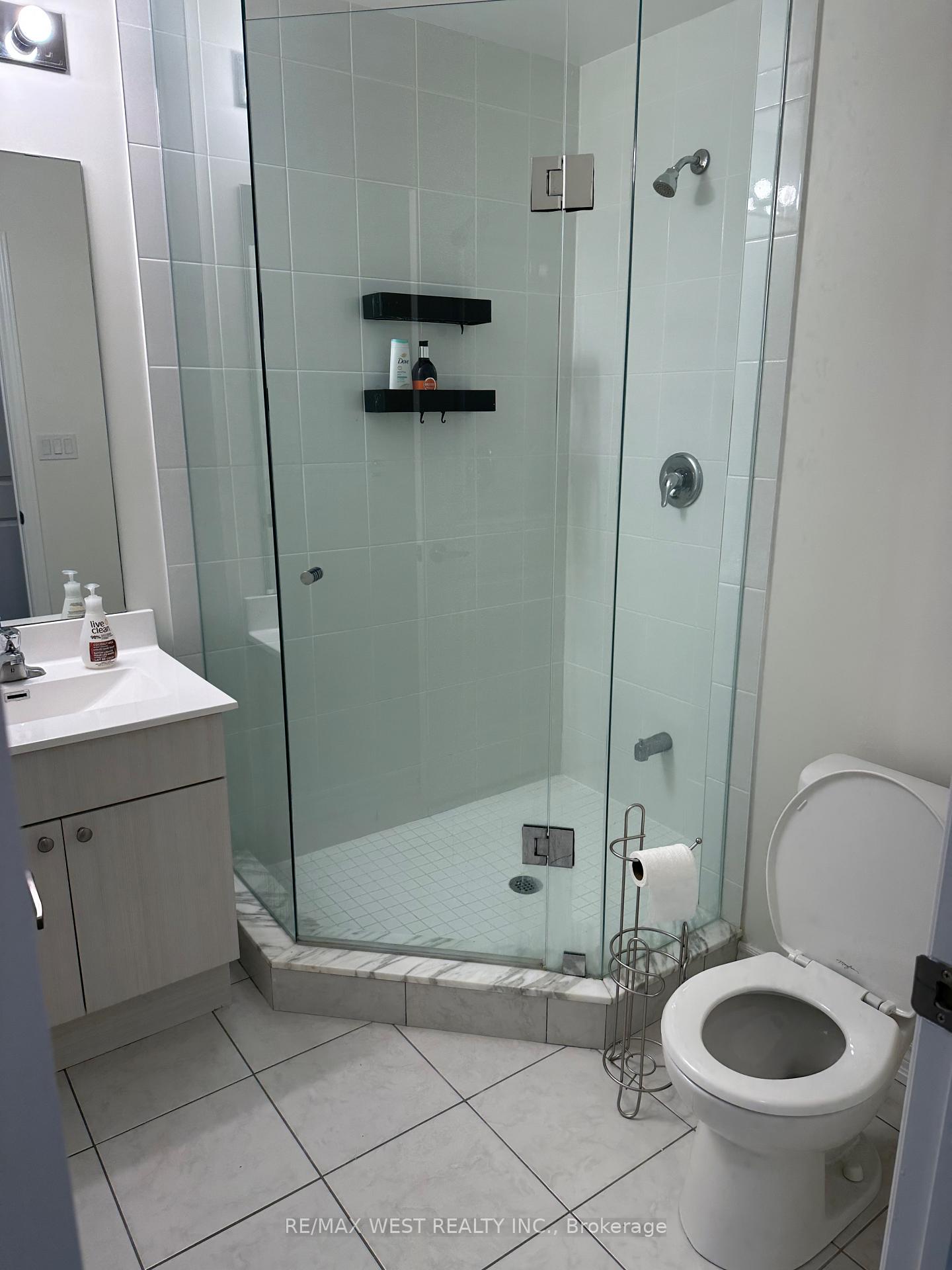 Photo 6 of Unit 15, 198 Pine Grove Road, Vaughan, Islington Woods — HOMEH