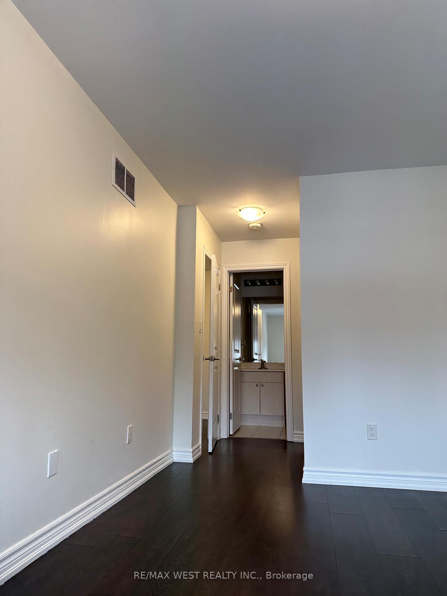 Photo 7 of Unit 15, 198 Pine Grove Road, Vaughan, Islington Woods — HOMEH