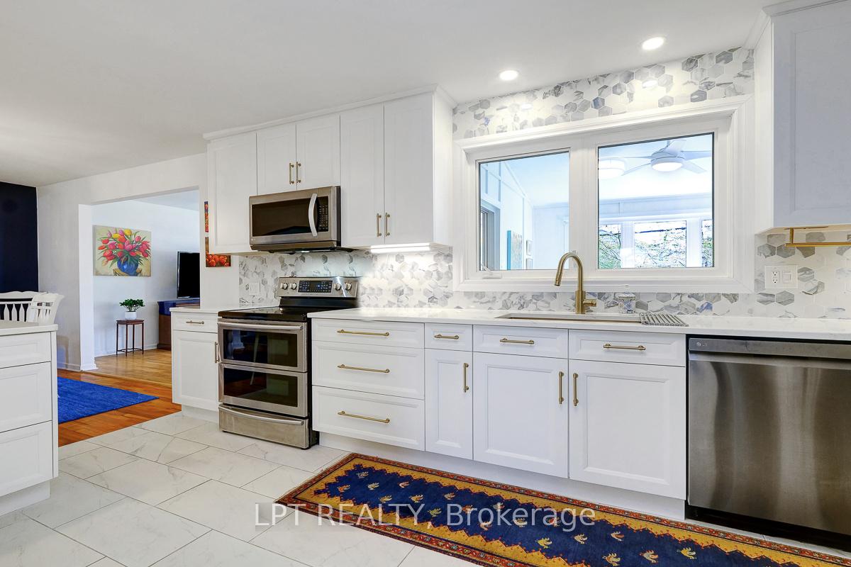 Photo 9 of 814 Quinlan Road, Ottawa, Elmvale Acres — HOMEH