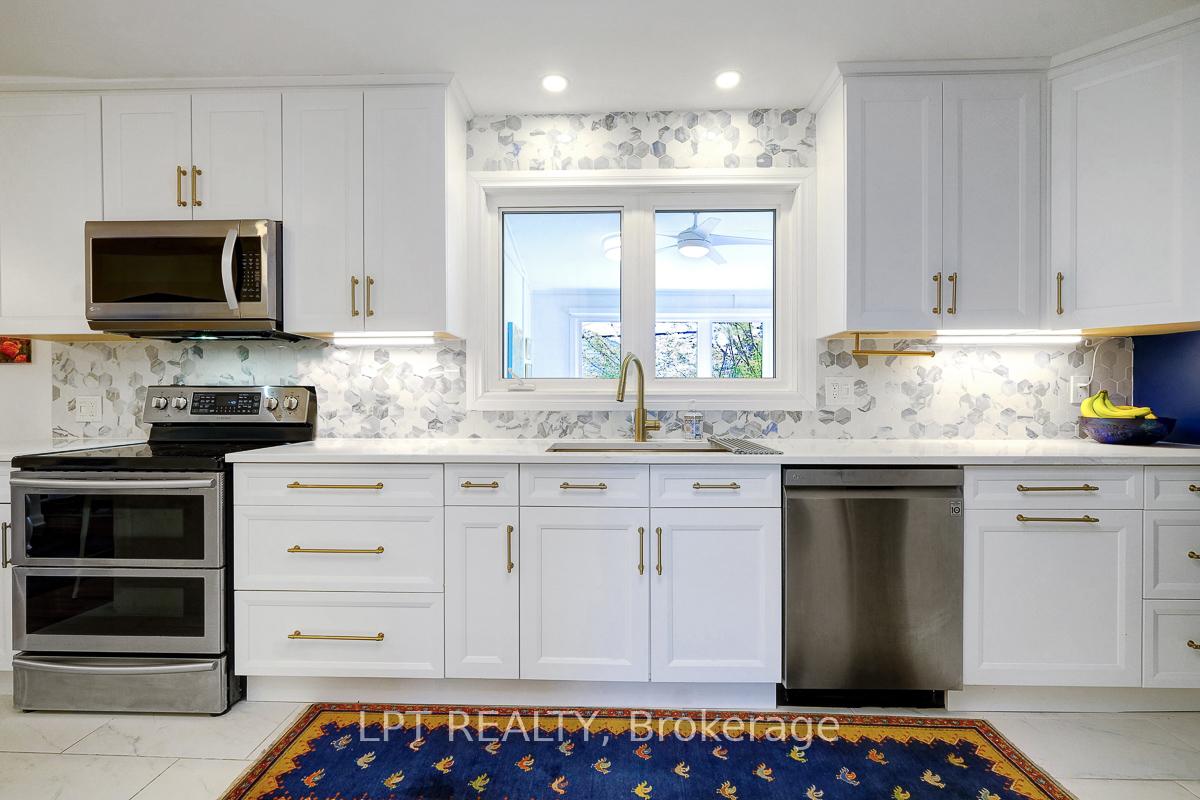Photo 12 of 814 Quinlan Road, Ottawa, Elmvale Acres — HOMEH