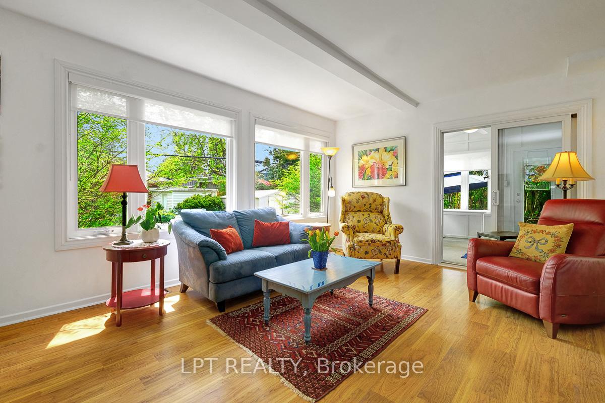 Photo 14 of 814 Quinlan Road, Ottawa, Elmvale Acres — HOMEH