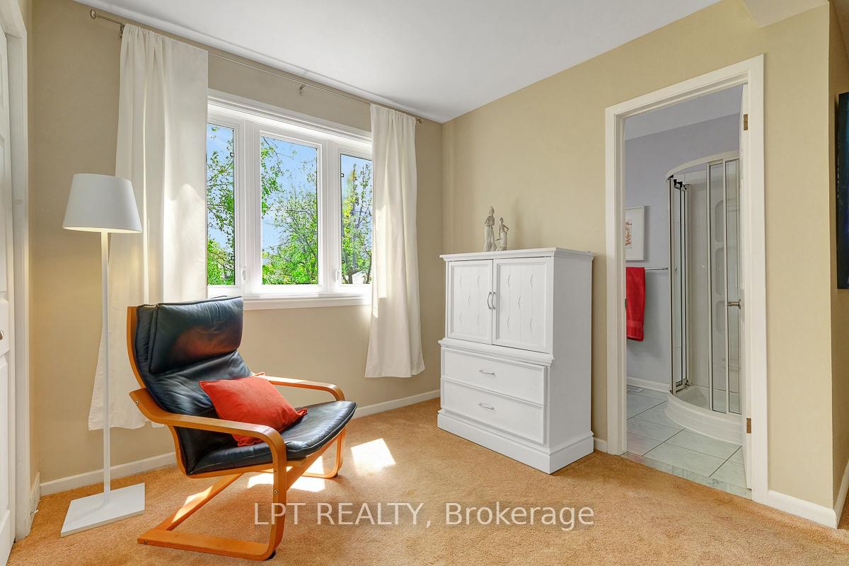 Photo 19 of 814 Quinlan Road, Ottawa, Elmvale Acres — HOMEH