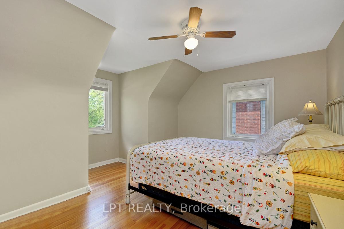 Photo 23 of 814 Quinlan Road, Ottawa, Elmvale Acres — HOMEH