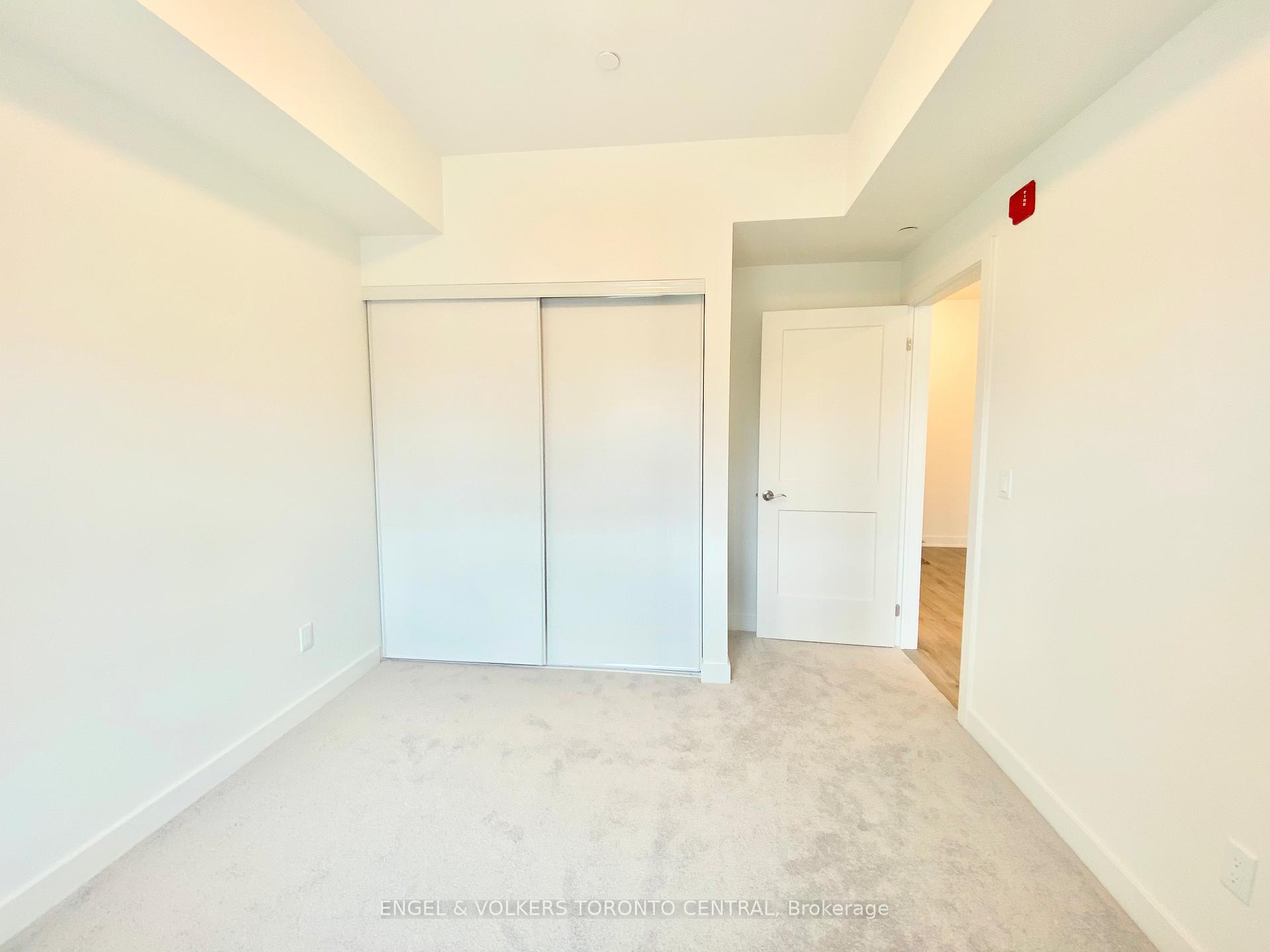 Photo 5 of Unit 401, 110 Fergus Avenue, Kitchener — HOMEH