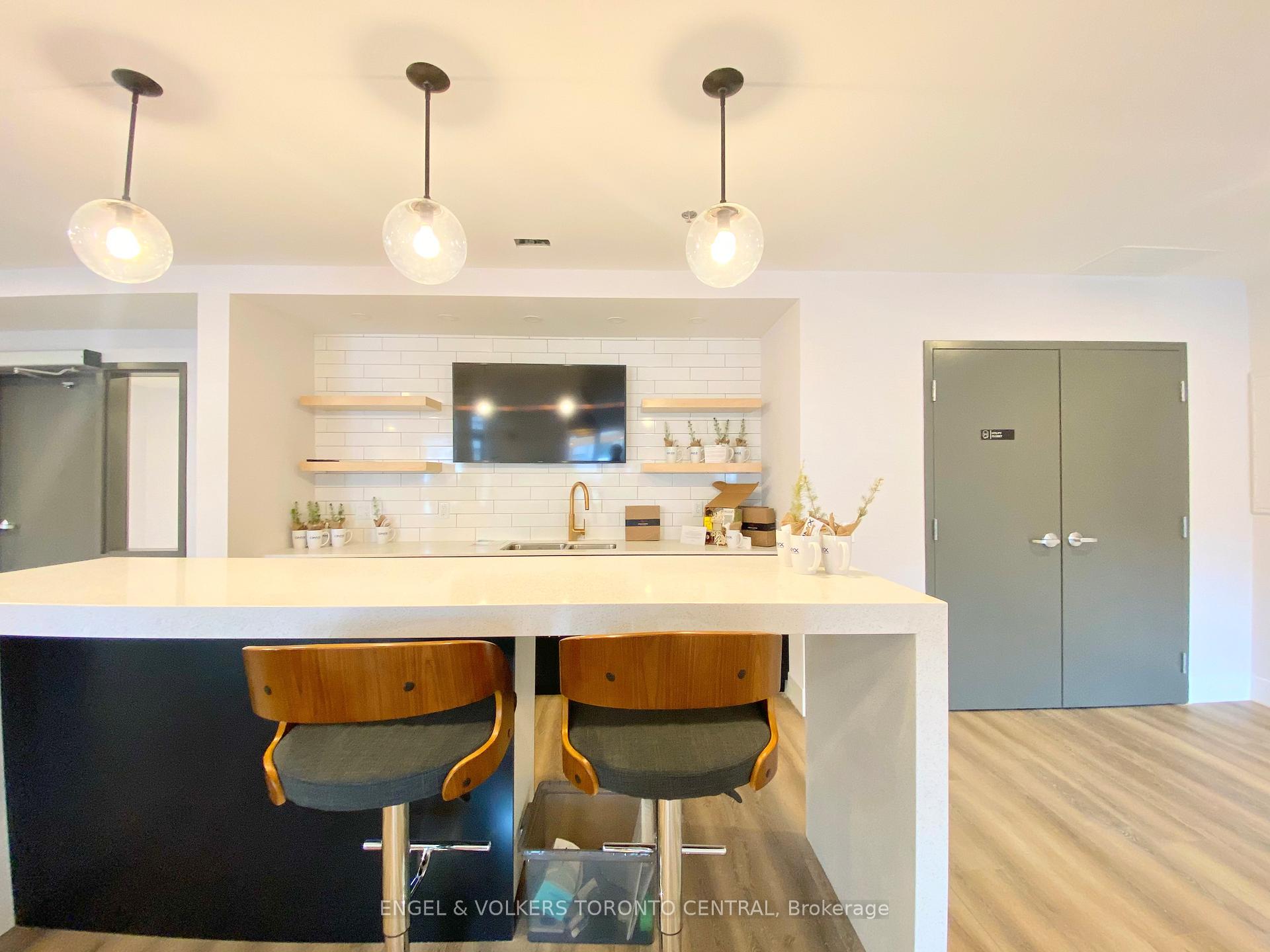 Photo 11 of Unit 401, 110 Fergus Avenue, Kitchener — HOMEH