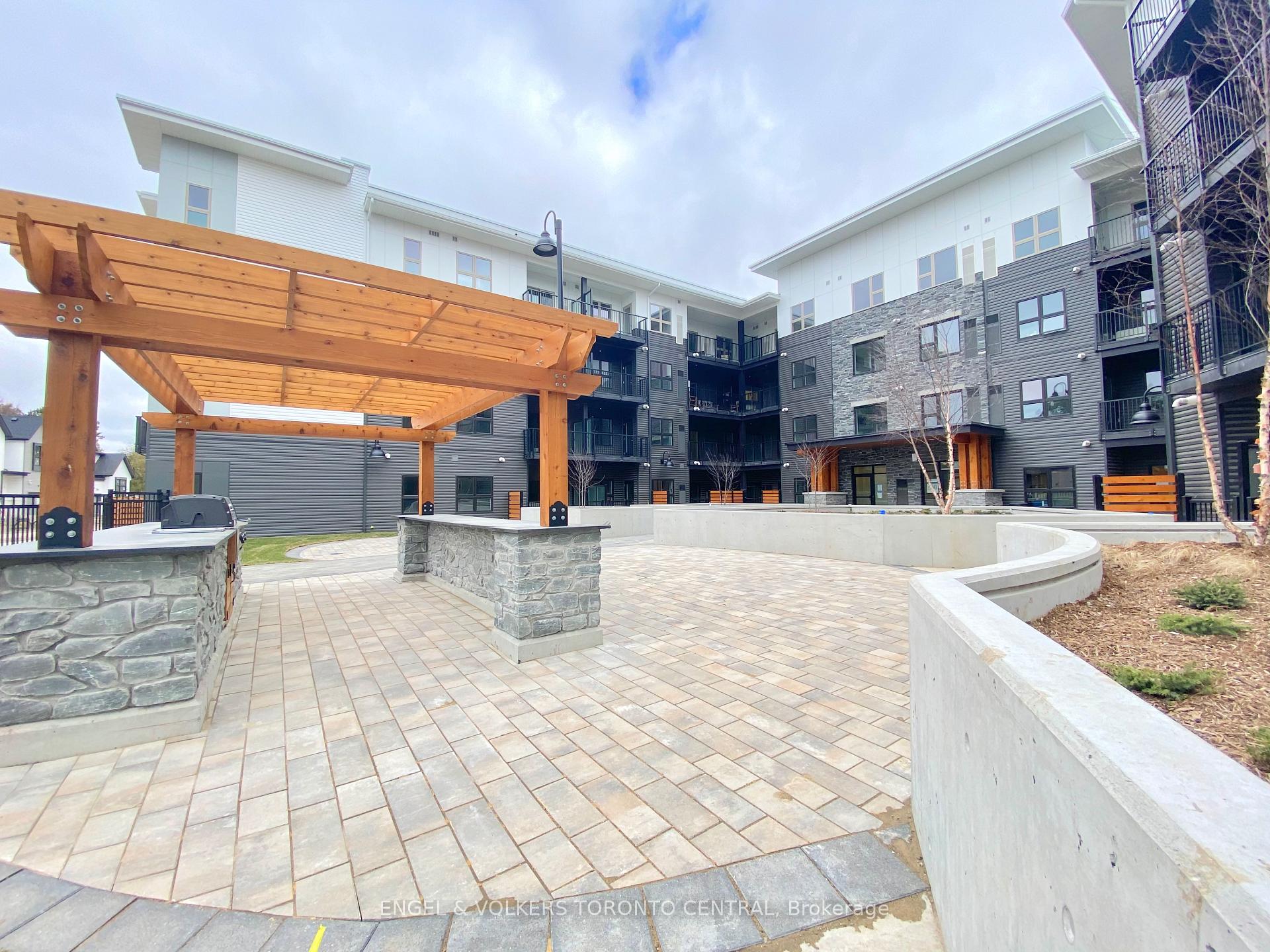 Photo 16 of Unit 401, 110 Fergus Avenue, Kitchener — HOMEH