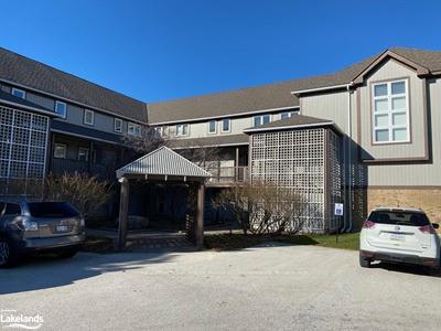 Photo 3 of 349 Mariners Way, Collingwood — HOMEH