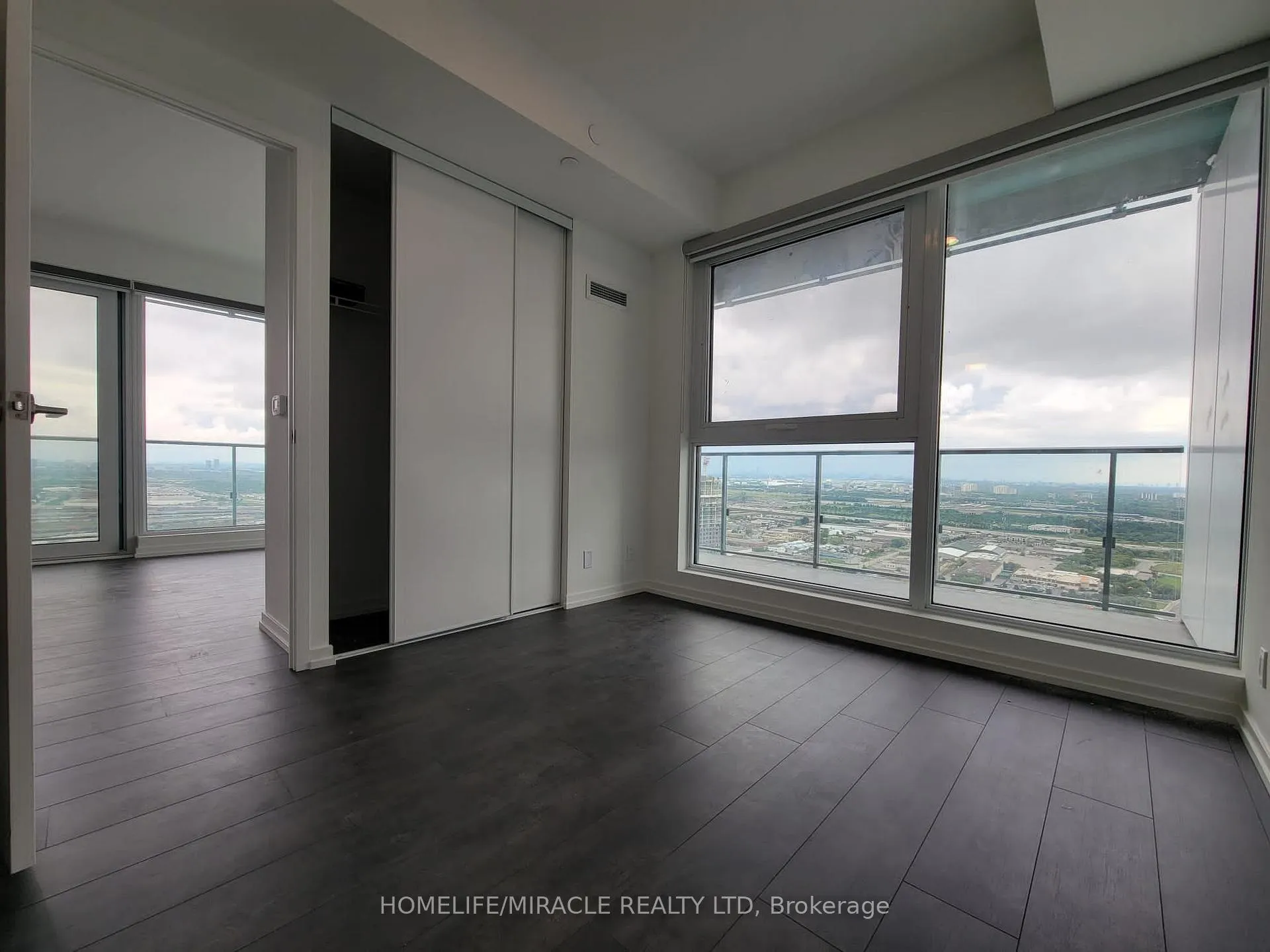 Photo 7 of Unit 4212, 7890 Jane Street, Vaughan, Vaughan Corporate Centre — HOMEH