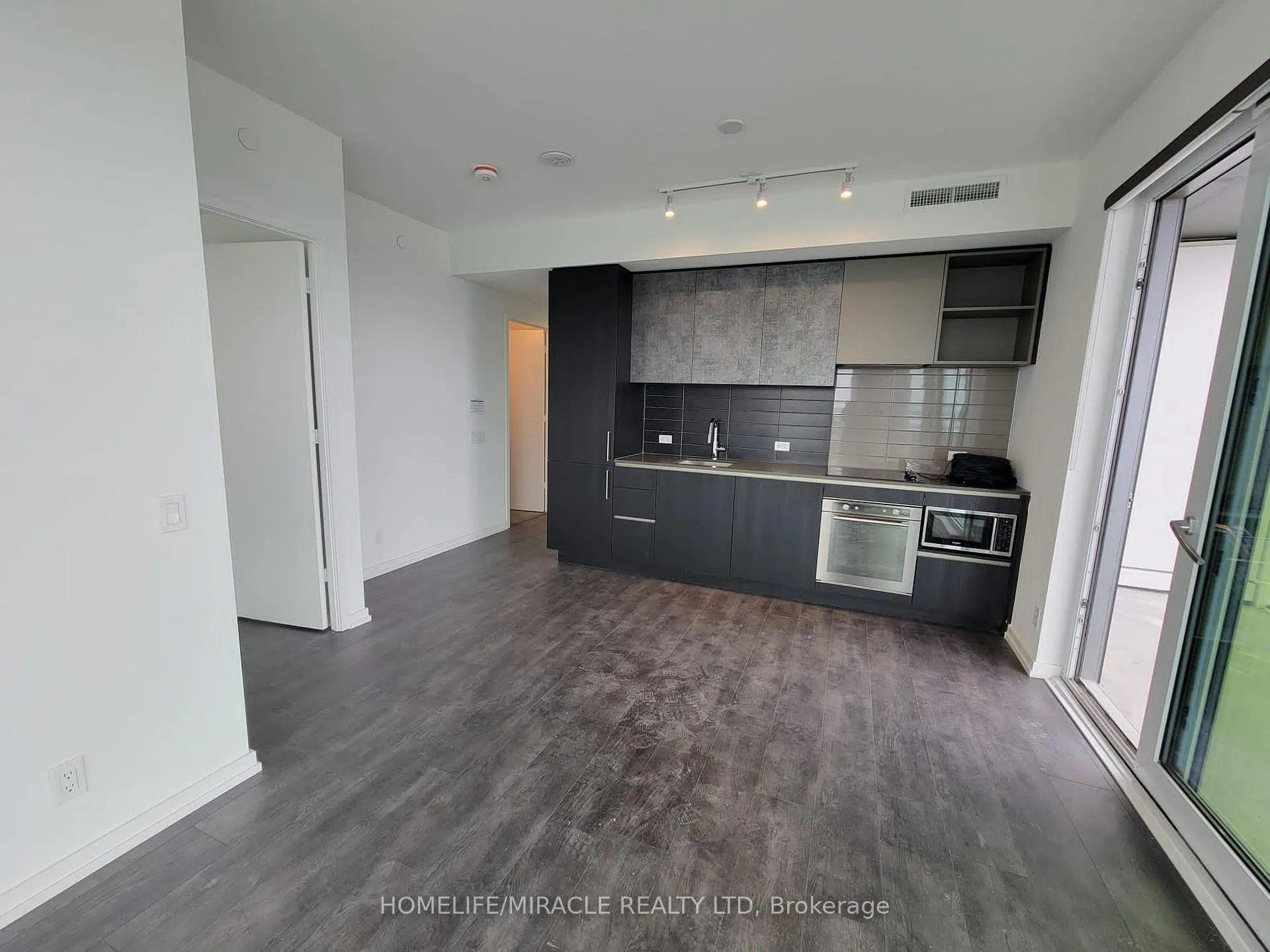 Photo 10 of Unit 4212, 7890 Jane Street, Vaughan, Vaughan Corporate Centre — HOMEH