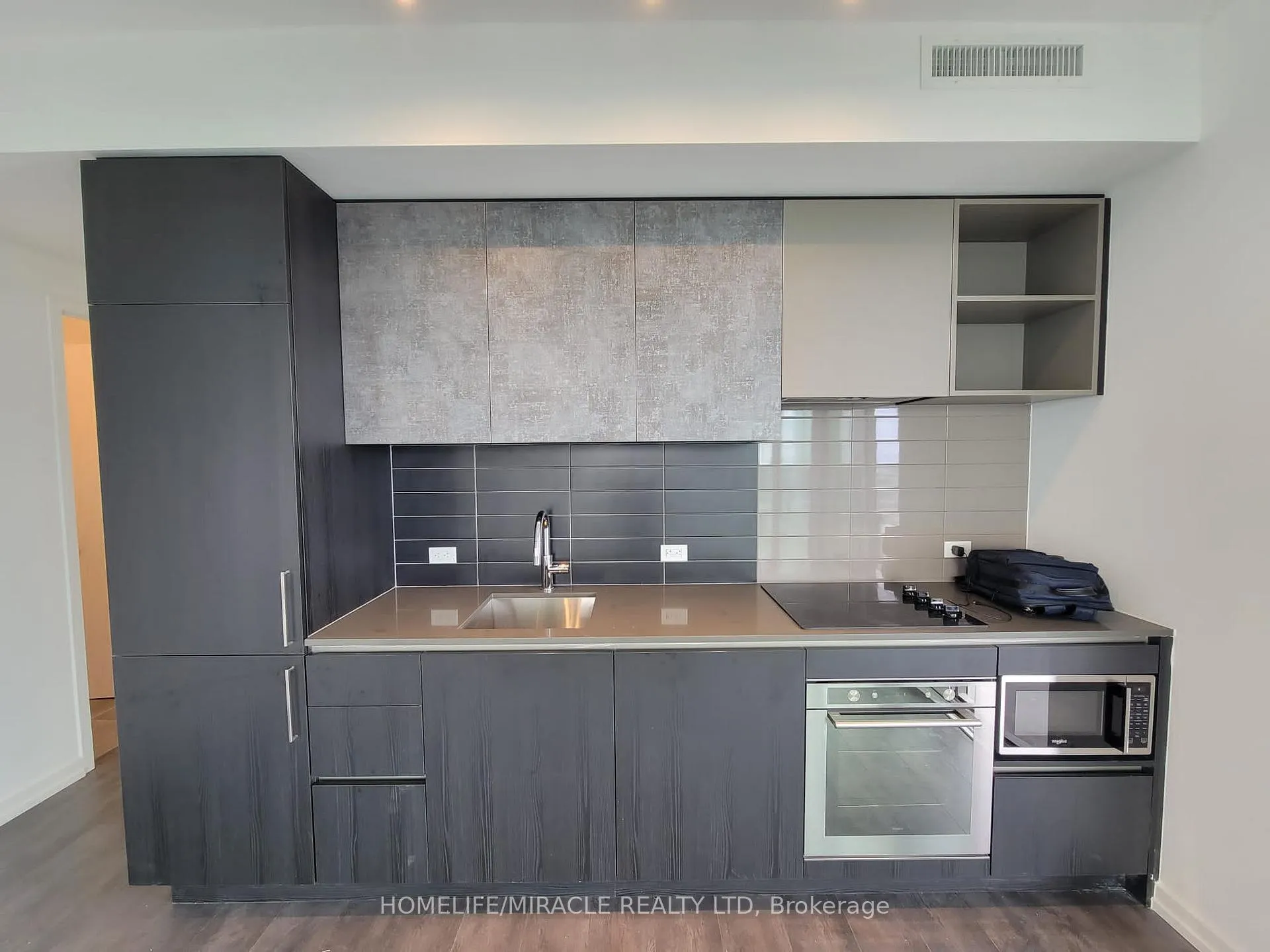 Photo 11 of Unit 4212, 7890 Jane Street, Vaughan, Vaughan Corporate Centre — HOMEH