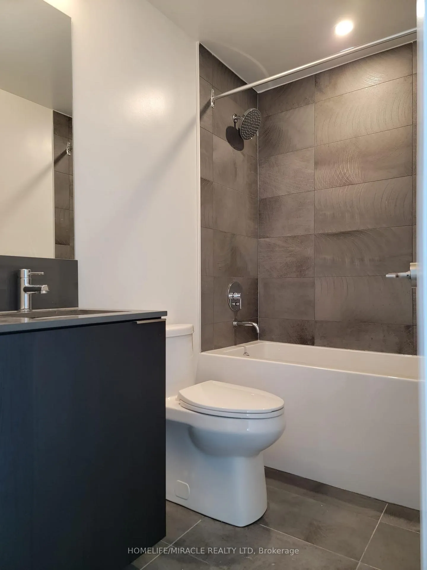 Photo 18 of Unit 4212, 7890 Jane Street, Vaughan, Vaughan Corporate Centre — HOMEH