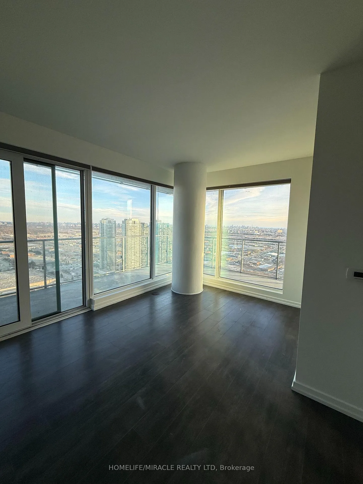 Photo 21 of Unit 4212, 7890 Jane Street, Vaughan, Vaughan Corporate Centre — HOMEH