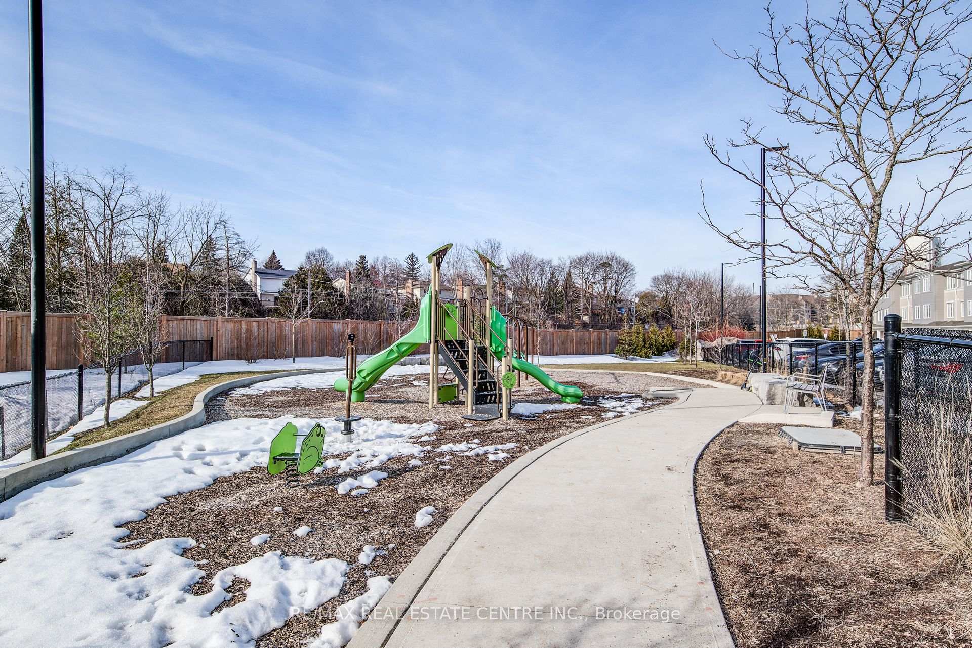 Photo 33 of Unit C8, 24 Morrison Road, Kitchener — HOMEH