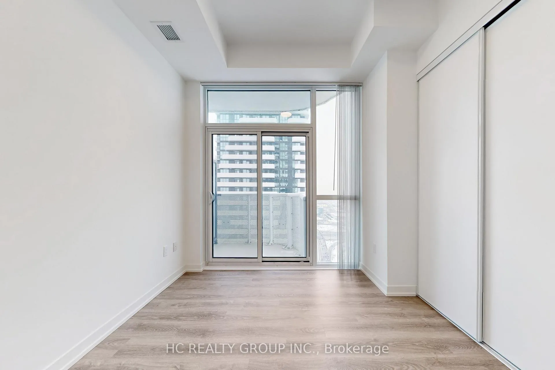 Photo 8 of Unit 4902, 8 Interchange Way, Vaughan, Vaughan Corporate Centre — HOMEH