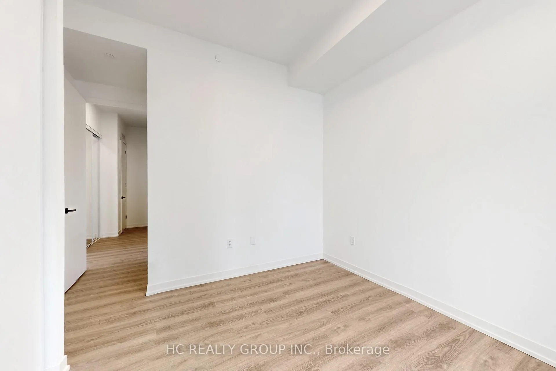 Photo 10 of Unit 4902, 8 Interchange Way, Vaughan, Vaughan Corporate Centre — HOMEH