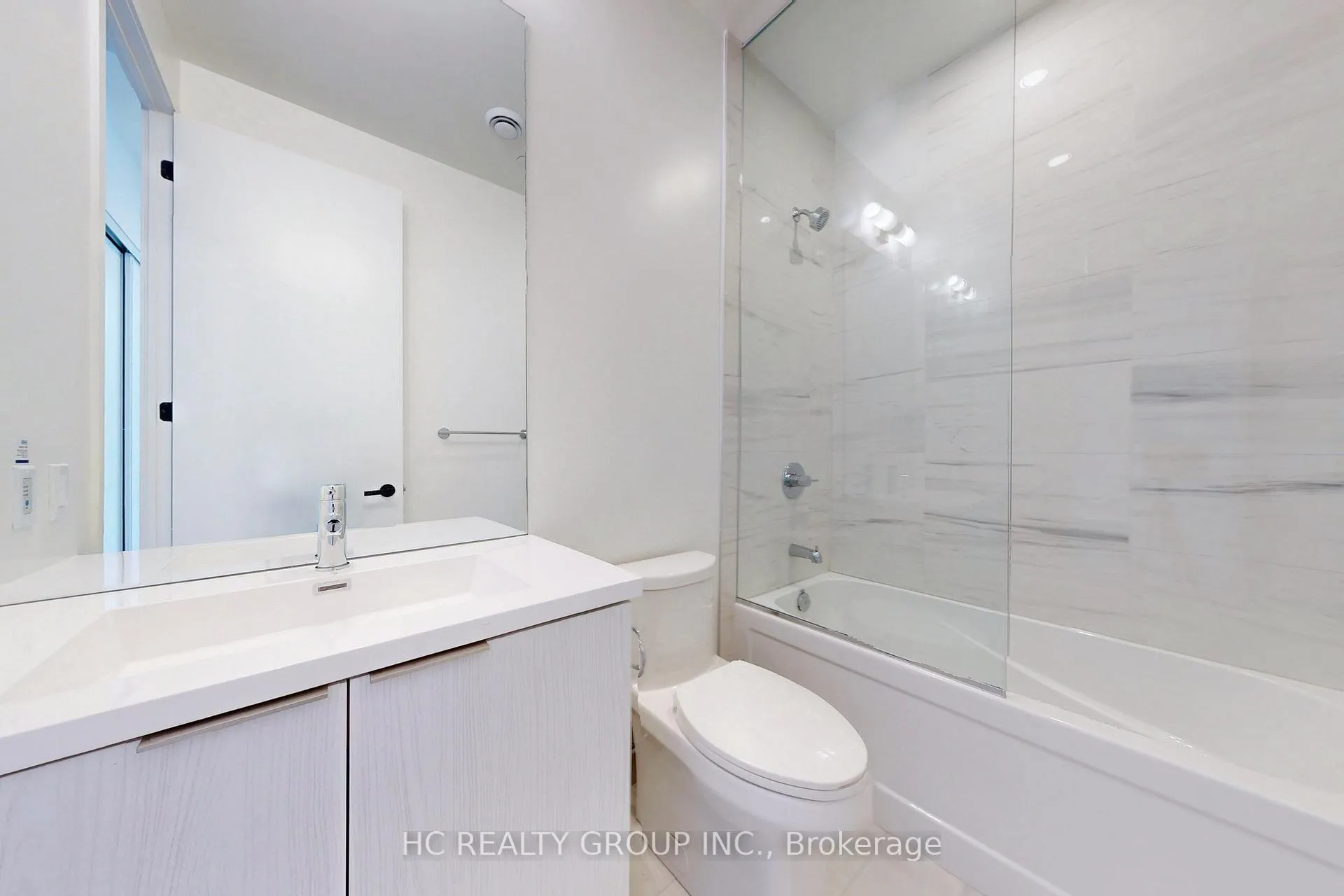 Photo 11 of Unit 4902, 8 Interchange Way, Vaughan, Vaughan Corporate Centre — HOMEH
