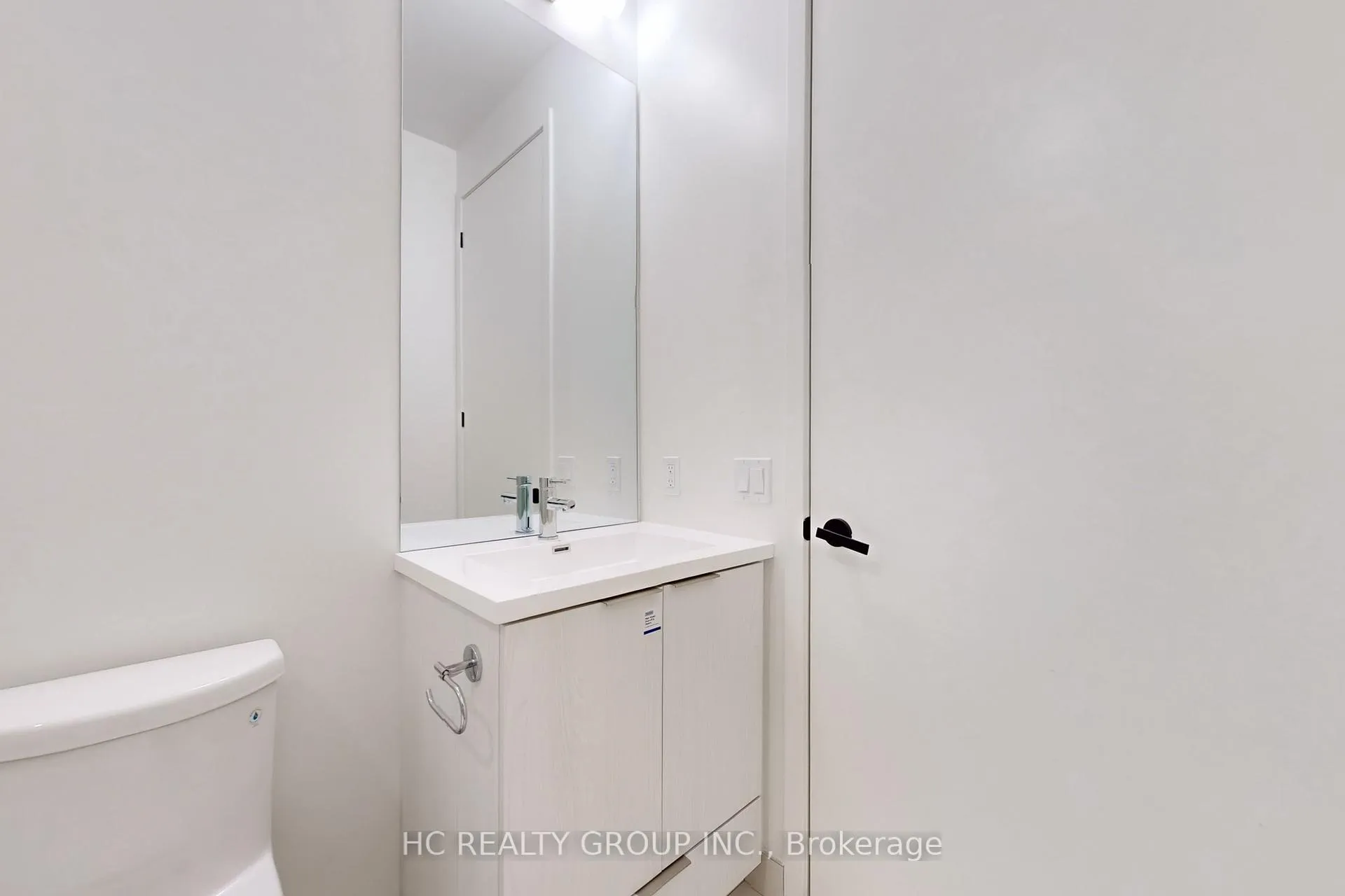 Photo 13 of Unit 4902, 8 Interchange Way, Vaughan, Vaughan Corporate Centre — HOMEH
