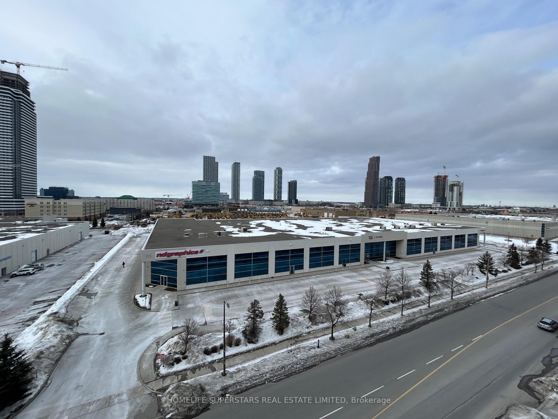 Photo 14 of Unit 721, 10 Honeycrisp Crescent, Vaughan, Vaughan Corporate Centre — HOMEH