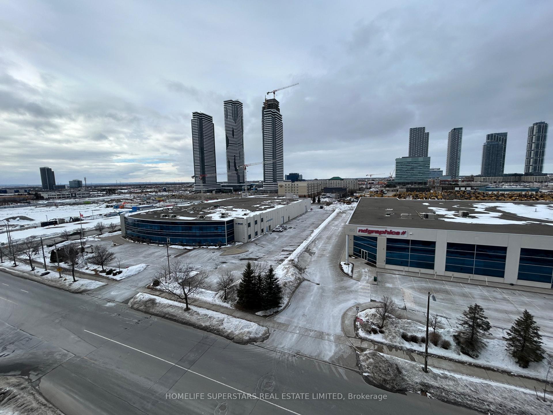 Photo 17 of Unit 721, 10 Honeycrisp Crescent, Vaughan, Vaughan Corporate Centre — HOMEH
