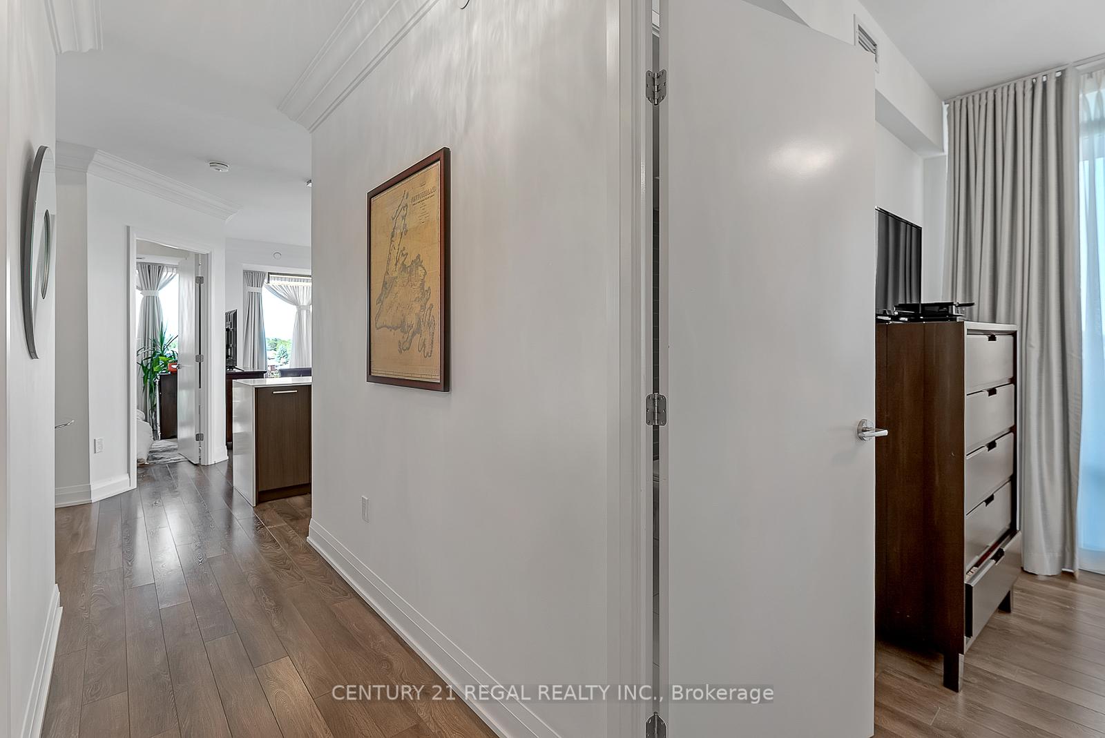 Photo 5 of Unit 514, 4800 Highway 7, Vaughan, West Woodbridge — HOMEH