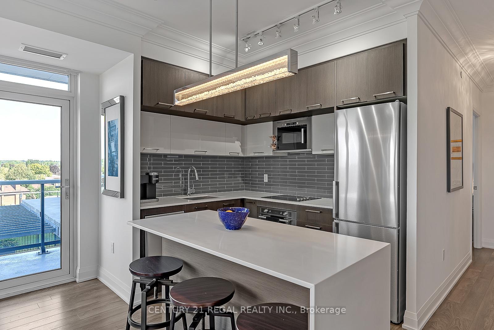 Photo 6 of Unit 514, 4800 Highway 7, Vaughan, West Woodbridge — HOMEH