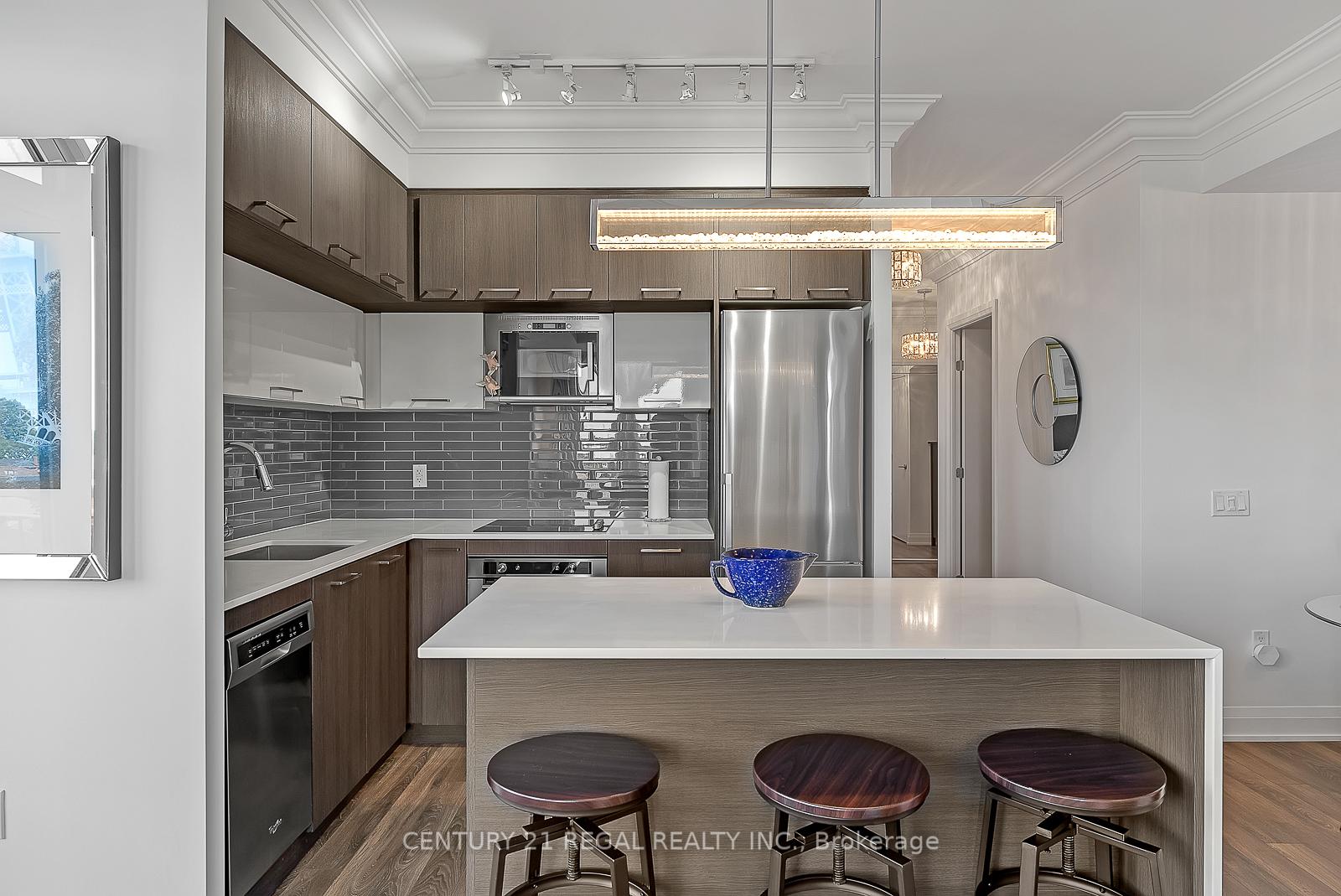 Photo 8 of Unit 514, 4800 Highway 7, Vaughan, West Woodbridge — HOMEH