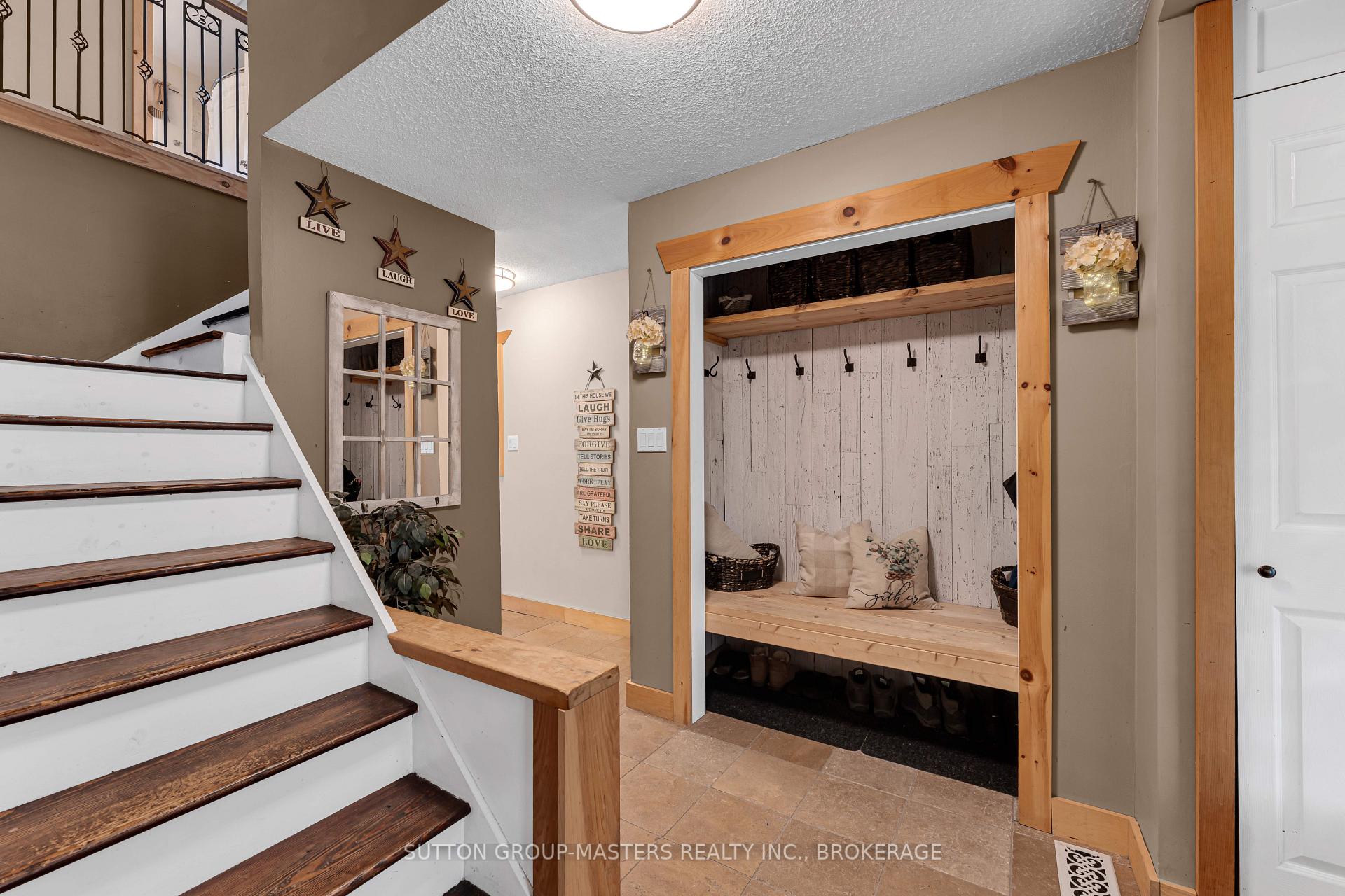 Photo 2 of 2382 Sands Road, Frontenac, Frontenac South — HOMEH