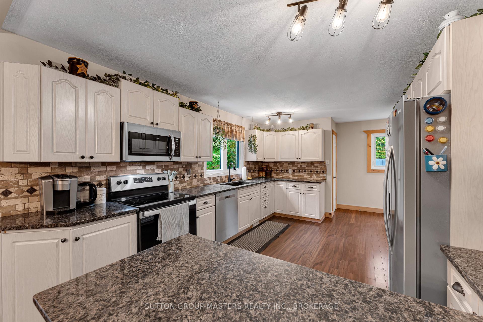 Photo 6 of 2382 Sands Road, Frontenac, Frontenac South — HOMEH