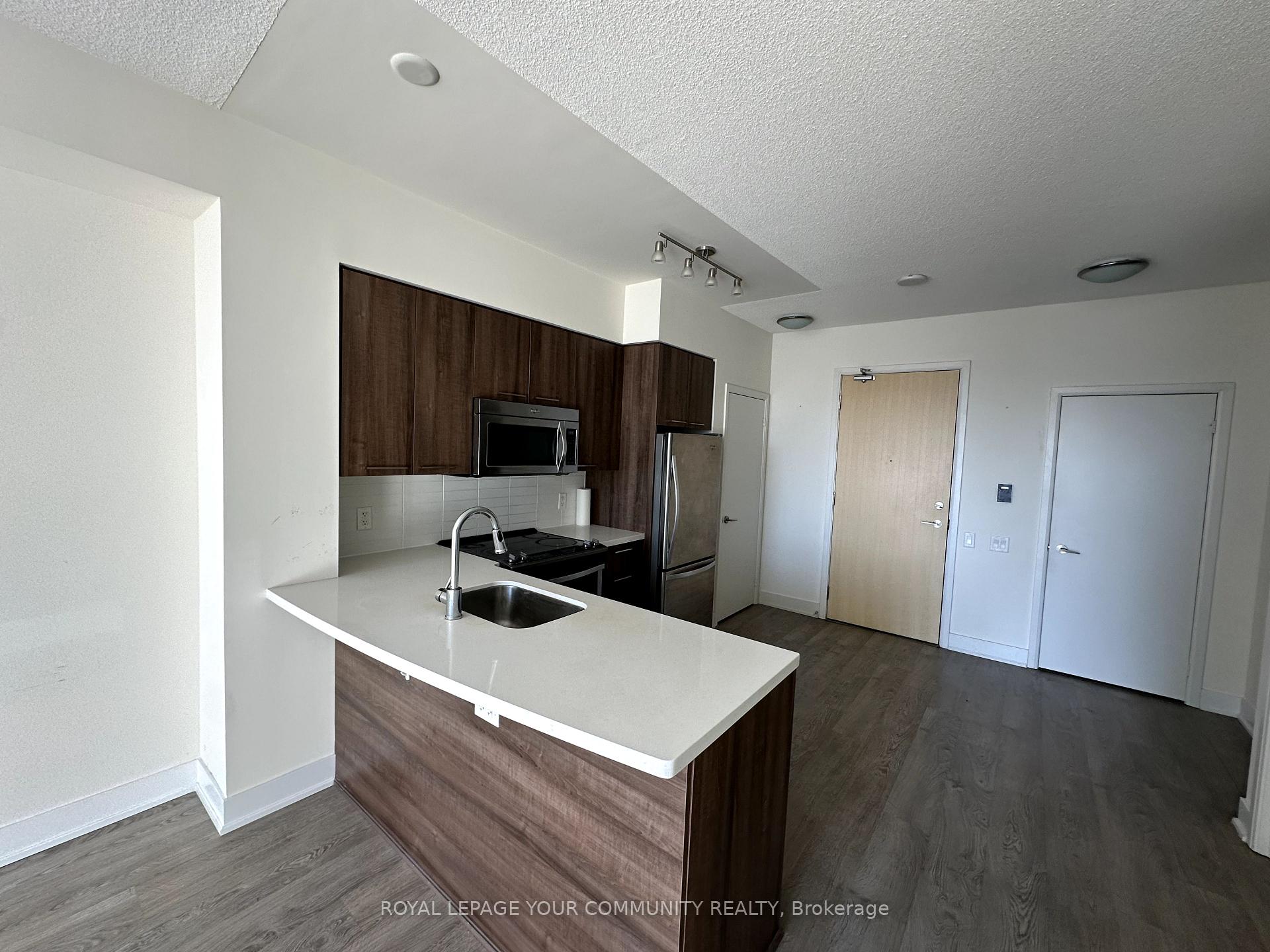 Photo 10 of Unit 1401, 30 Roehampton Avenue, Toronto, Mount Pleasant West — HOMEH