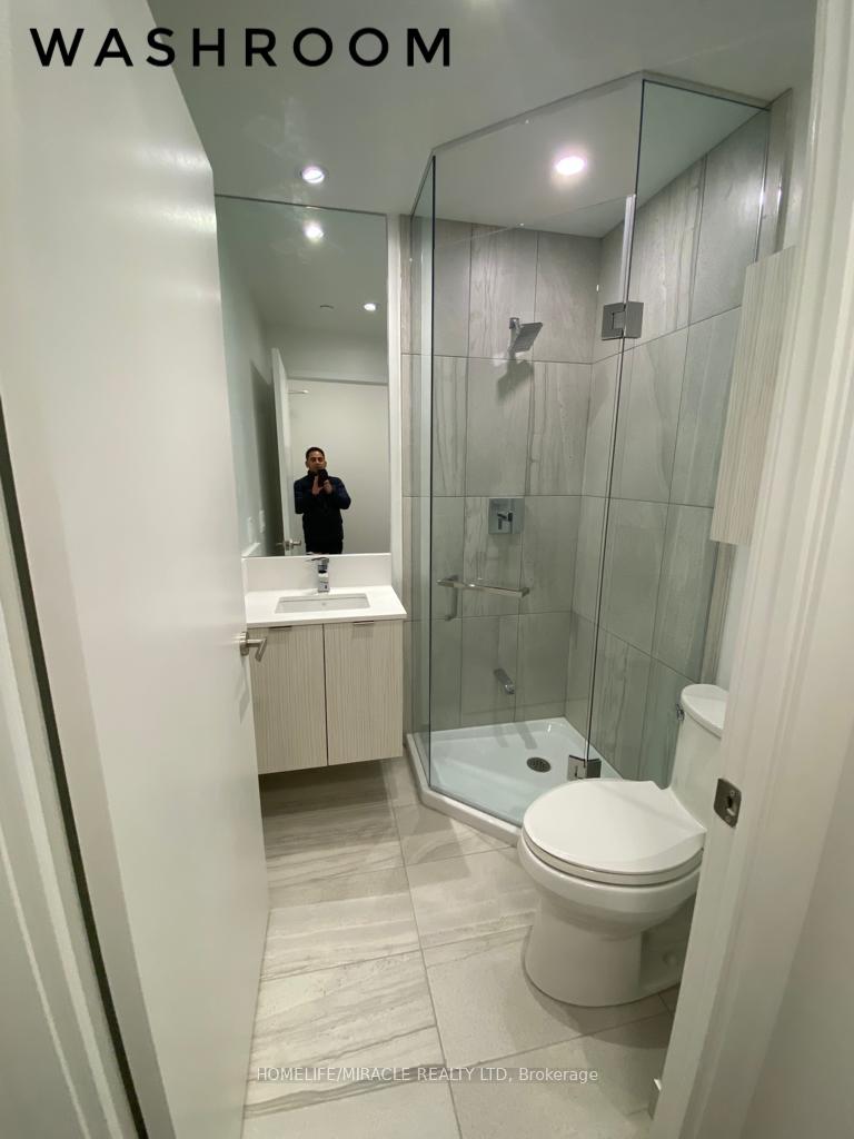 Photo 8 of Unit Lph14, 195 Redpath Avenue, Toronto, Mount Pleasant West — HOMEH