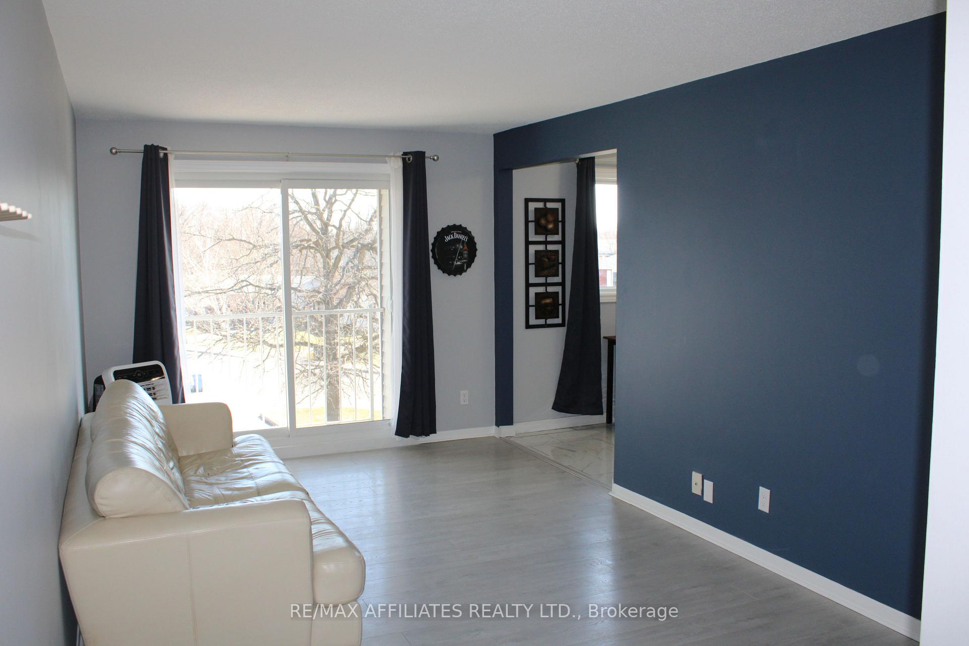 Photo 4 of Unit 301, 26 Pearl Street, Smiths Falls — HOMEH