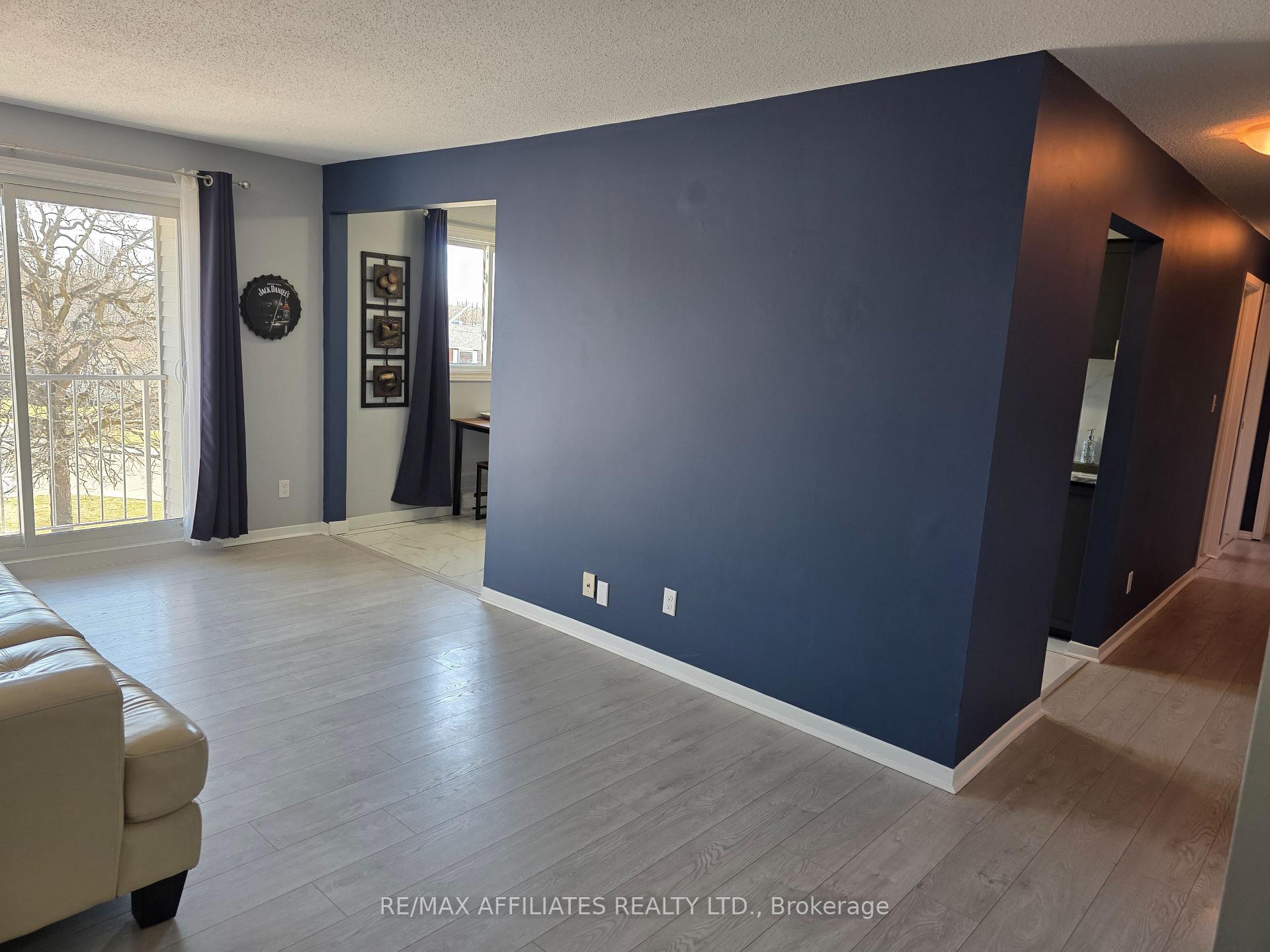 Photo 5 of Unit 301, 26 Pearl Street, Smiths Falls — HOMEH