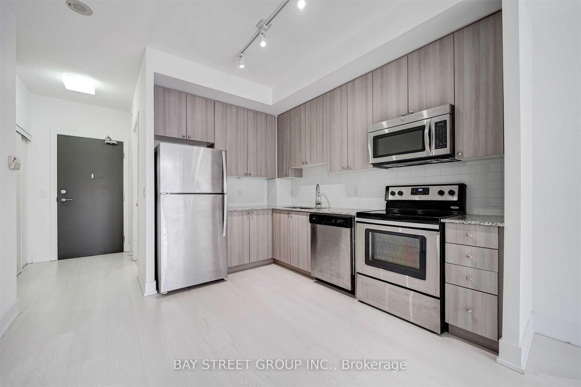 Photo 4 of Unit 615, 68 Merton Street, Toronto, Mount Pleasant West — HOMEH