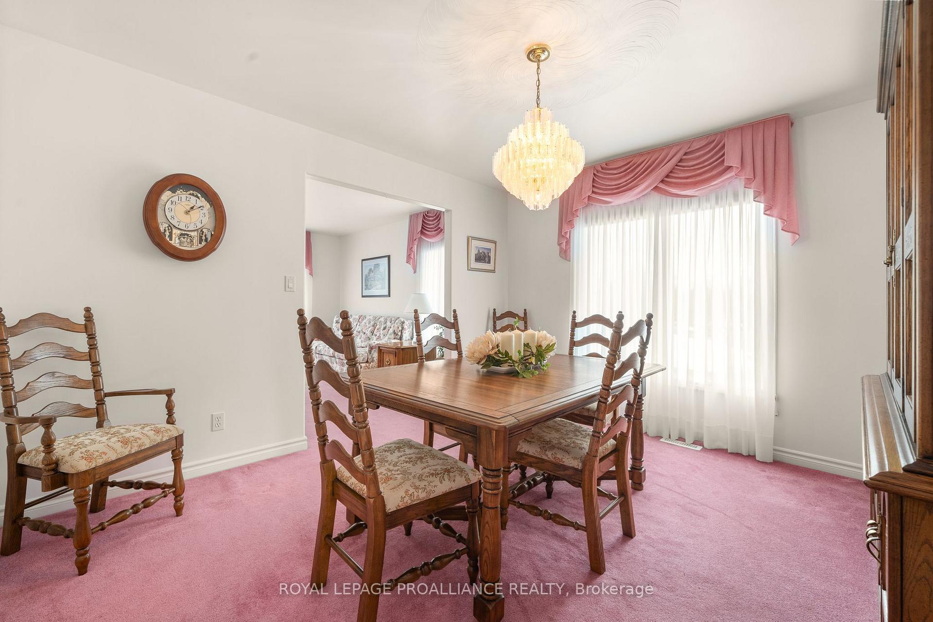 Photo 9 of 21 Grosvenor Drive, Belleville, Belleville Ward — HOMEH