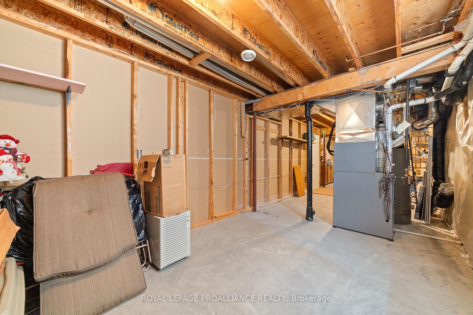Photo 33 of 21 Grosvenor Drive, Belleville, Belleville Ward — HOMEH