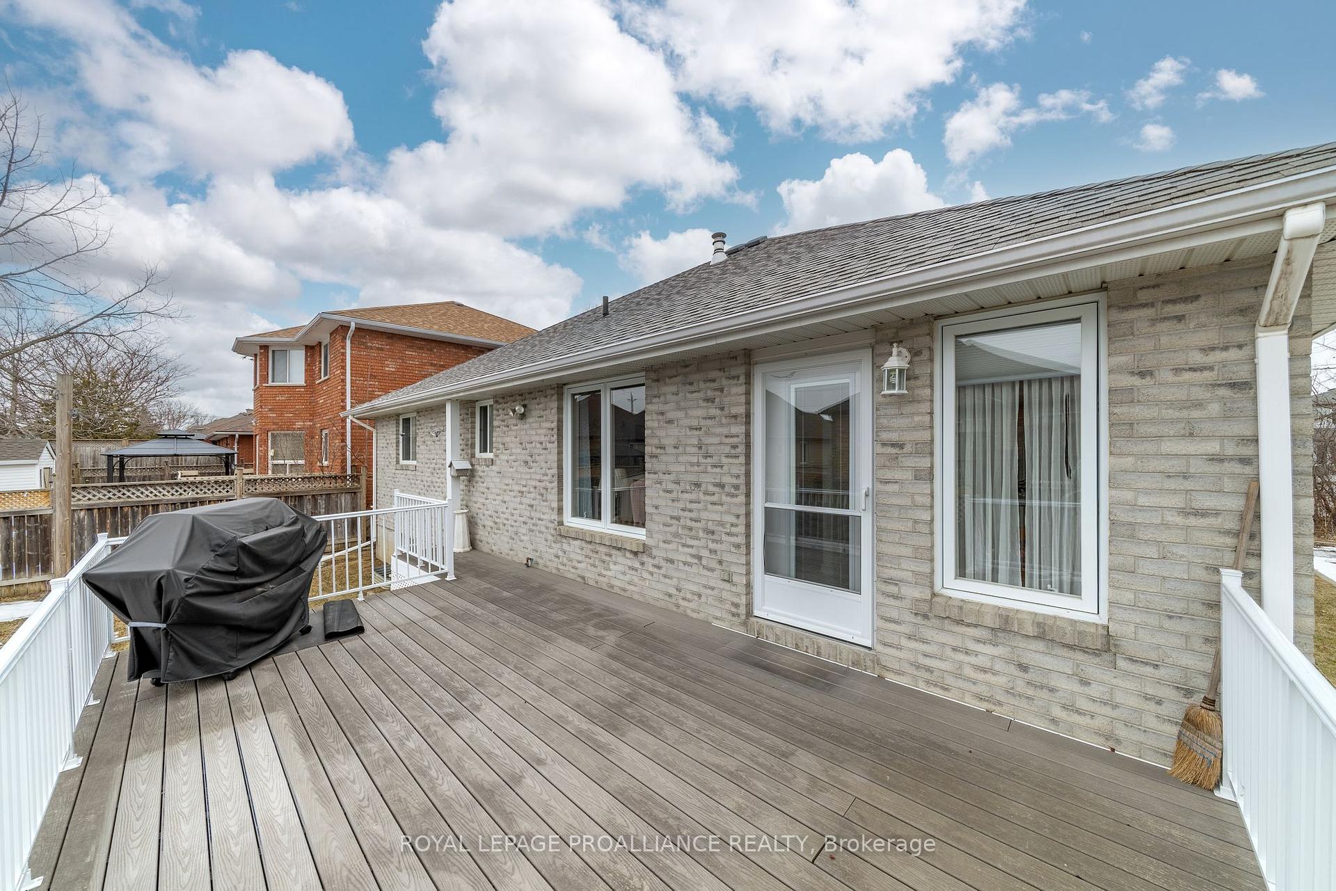 Photo 39 of 21 Grosvenor Drive, Belleville, Belleville Ward — HOMEH