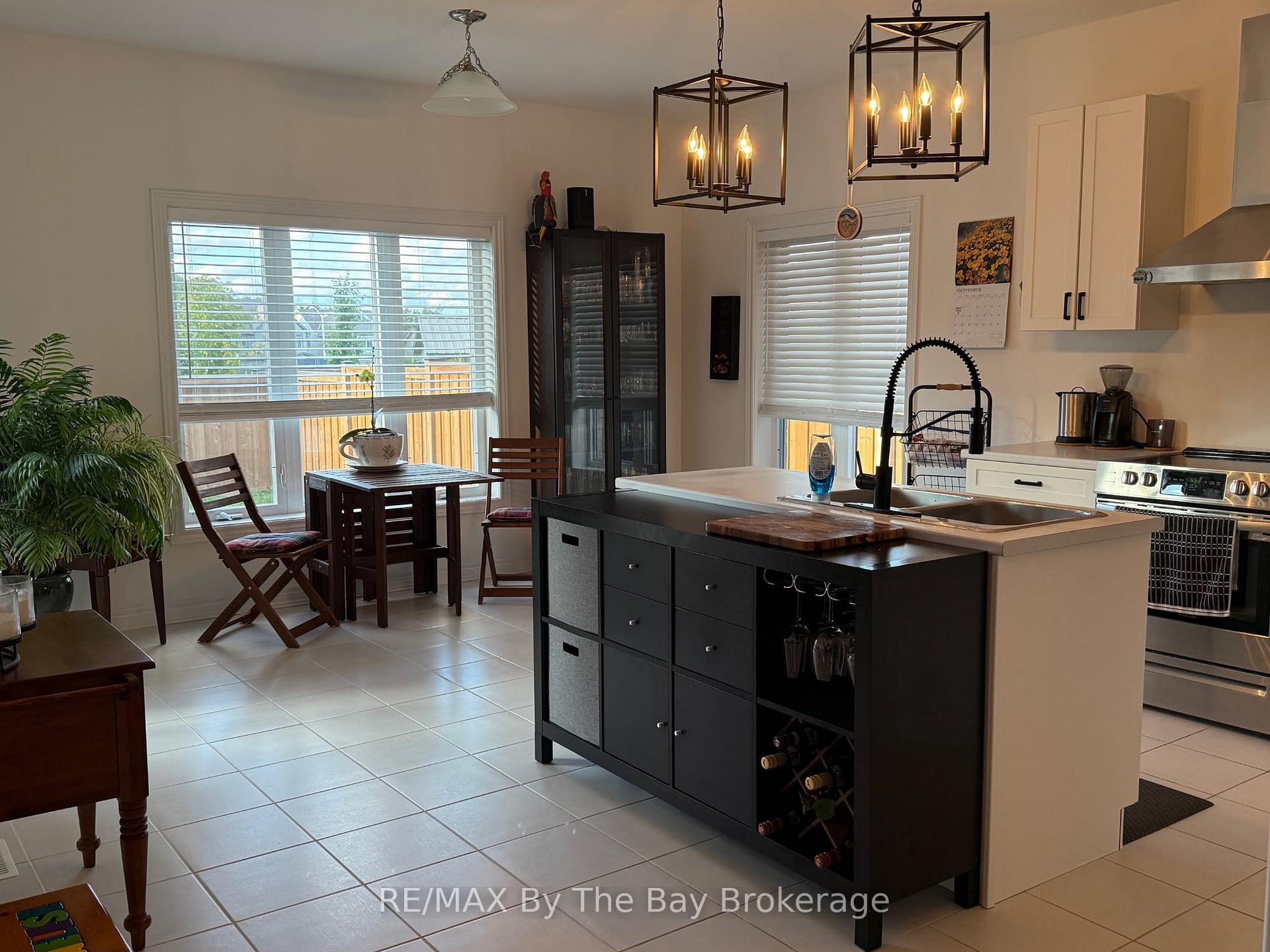 Photo 2 of 112 Archer Avenue, Collingwood — HOMEH