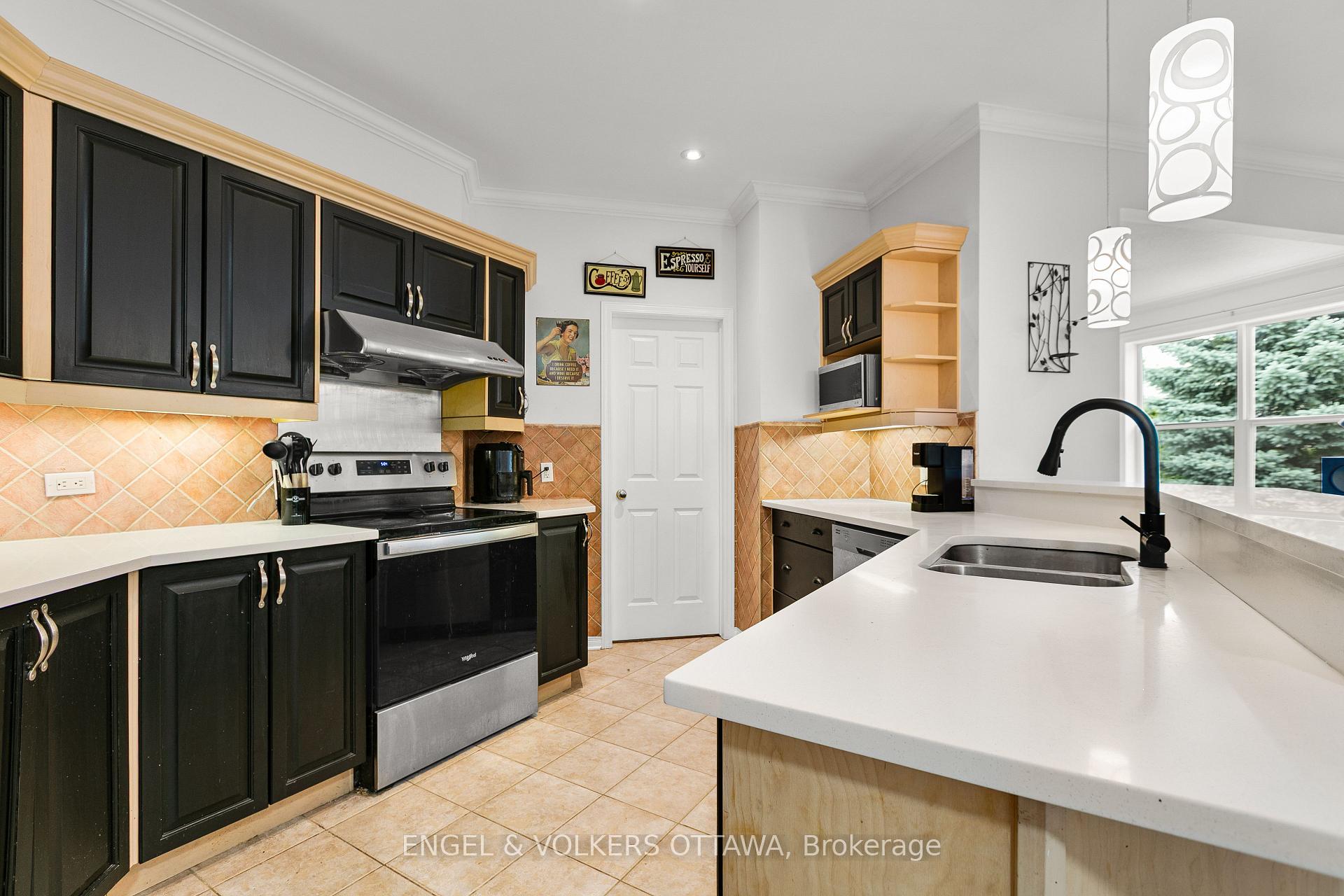 Photo 5 of 271 Berrigan Drive, Ottawa, Barrhaven - Longfields — HOMEH