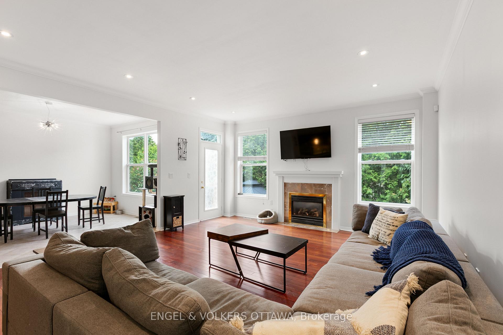 Photo 7 of 271 Berrigan Drive, Ottawa, Barrhaven - Longfields — HOMEH