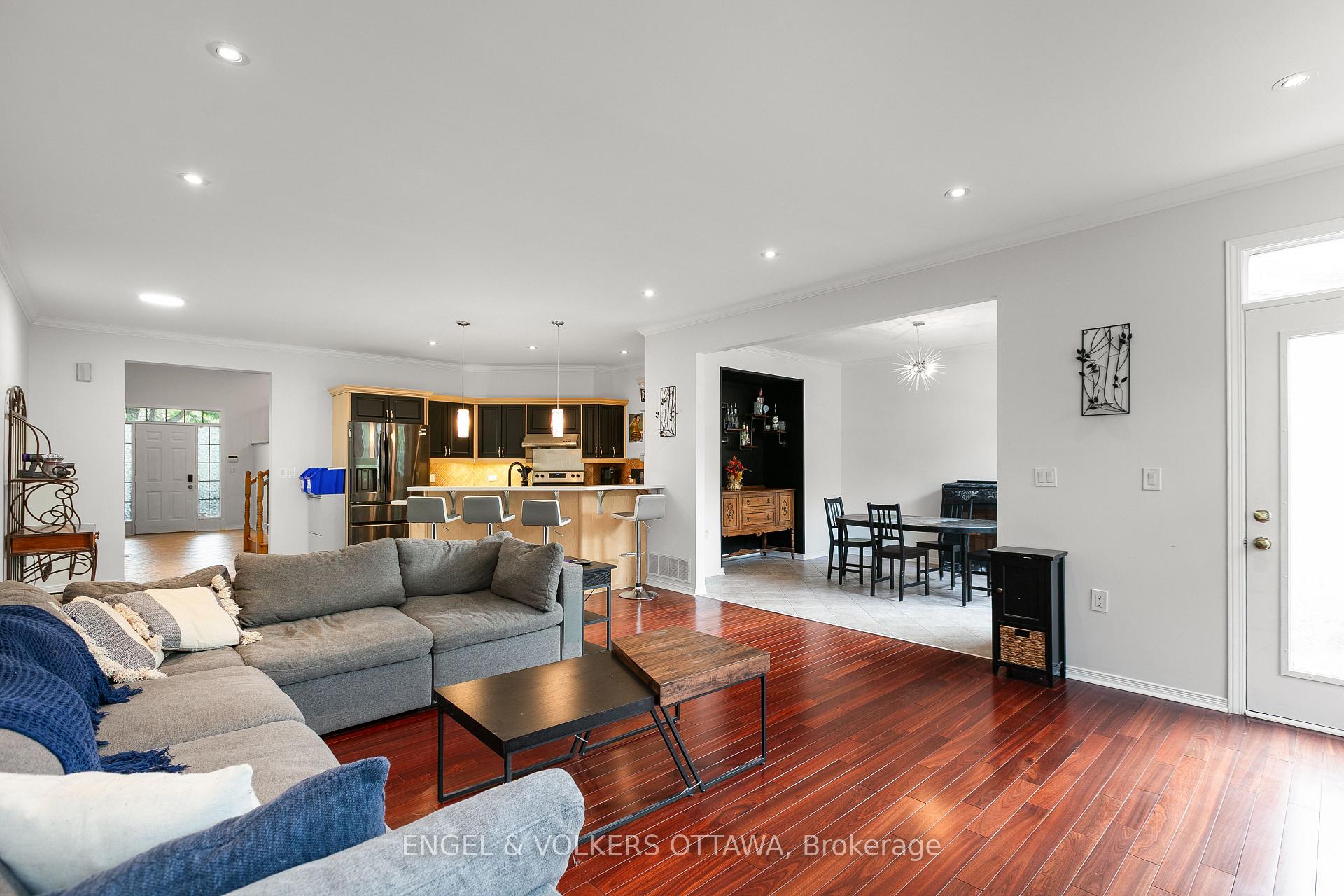 Photo 8 of 271 Berrigan Drive, Ottawa, Barrhaven - Longfields — HOMEH