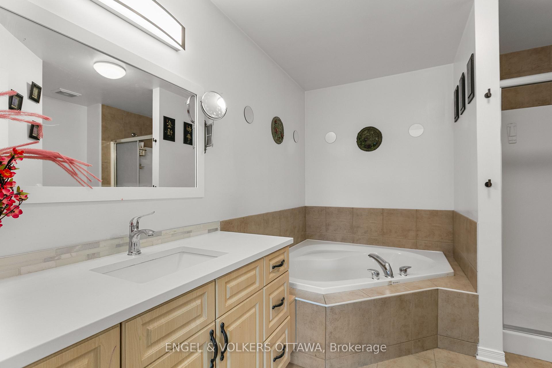 Photo 18 of 271 Berrigan Drive, Ottawa, Barrhaven - Longfields — HOMEH