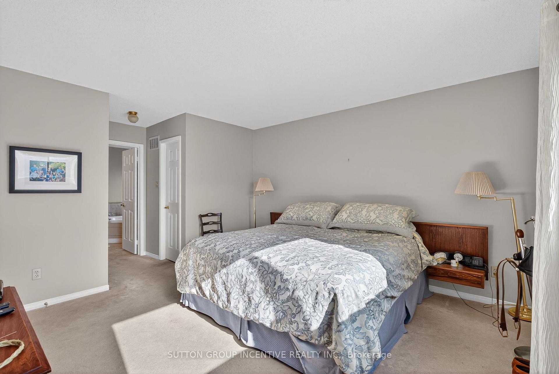 Photo 19 of 25 Brunton Crescent, Barrie, Painswick North — HOMEH