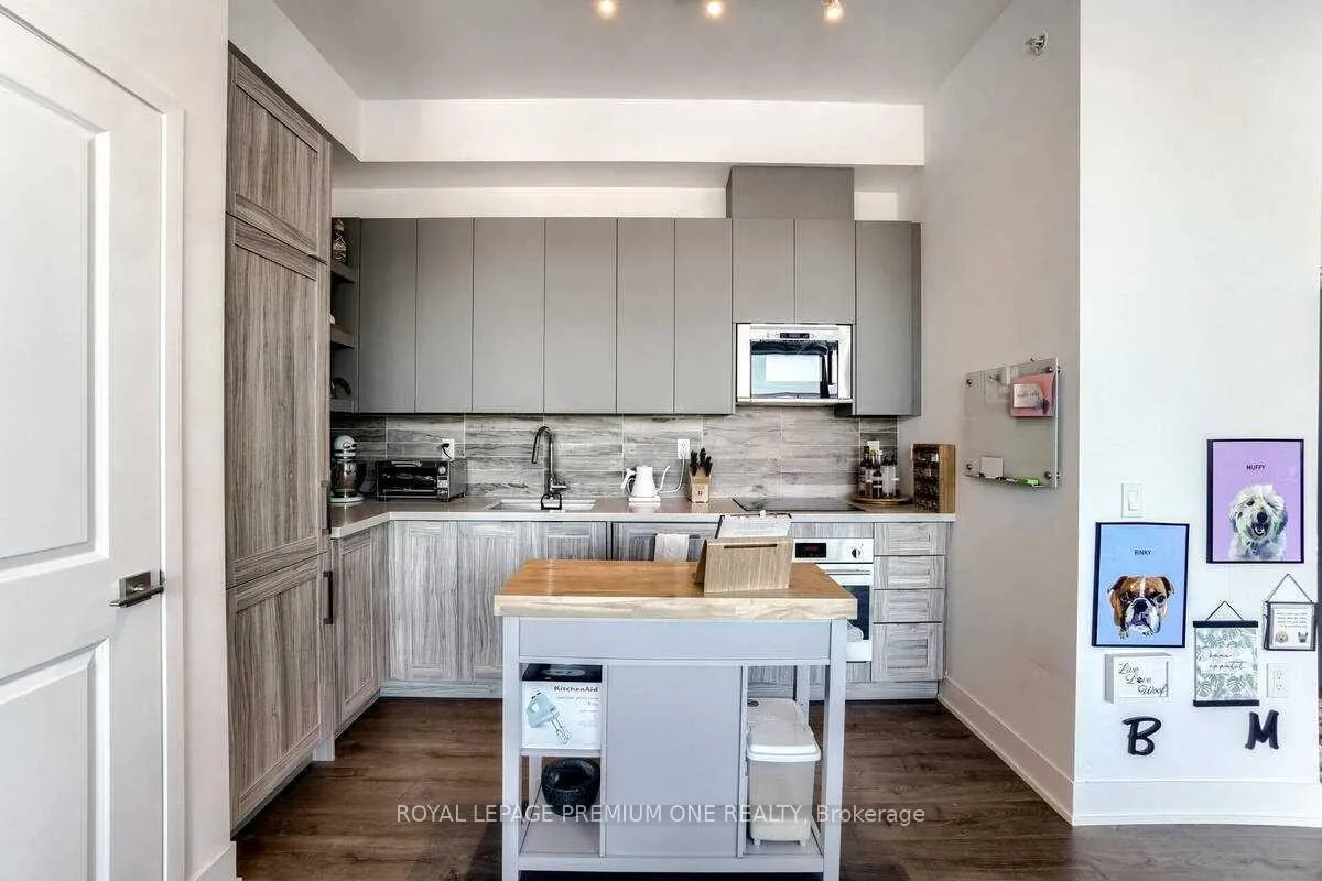 Photo 16 of Unit 611, 2916 Highway 7 Road, Vaughan, Concord — HOMEH