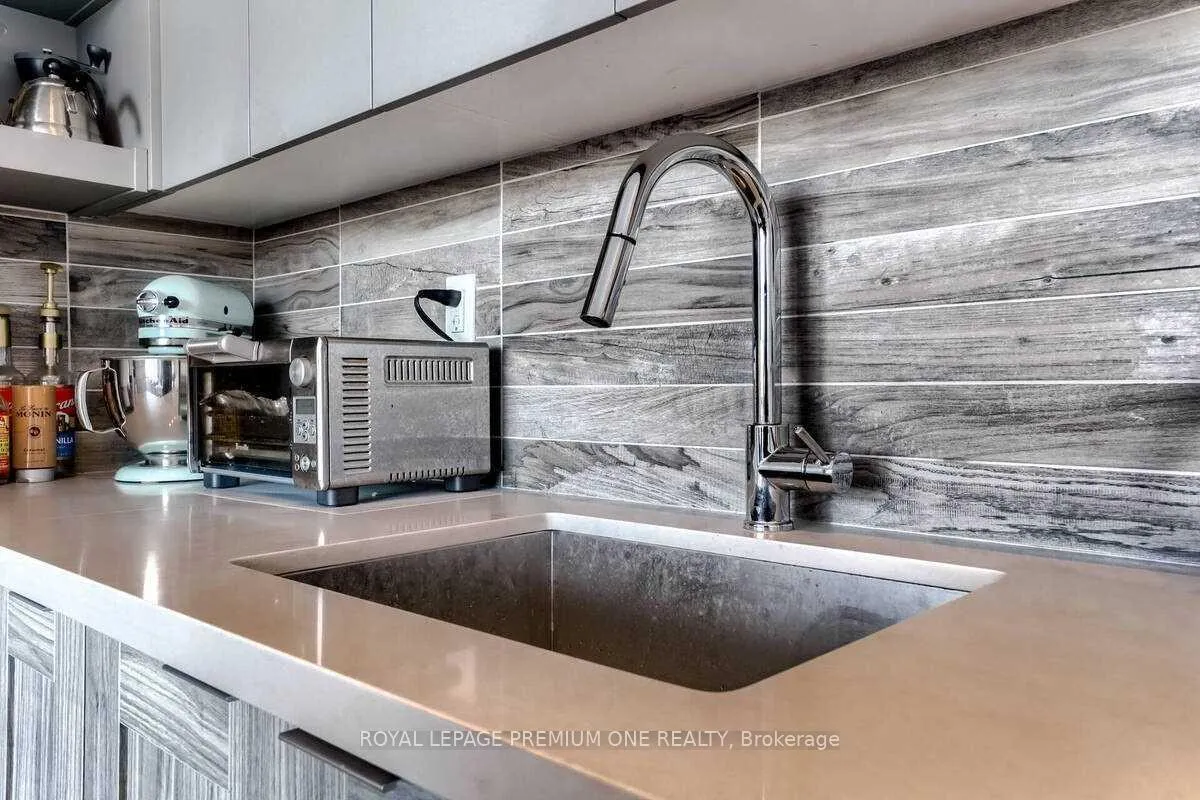 Photo 18 of Unit 611, 2916 Highway 7 Road, Vaughan, Concord — HOMEH
