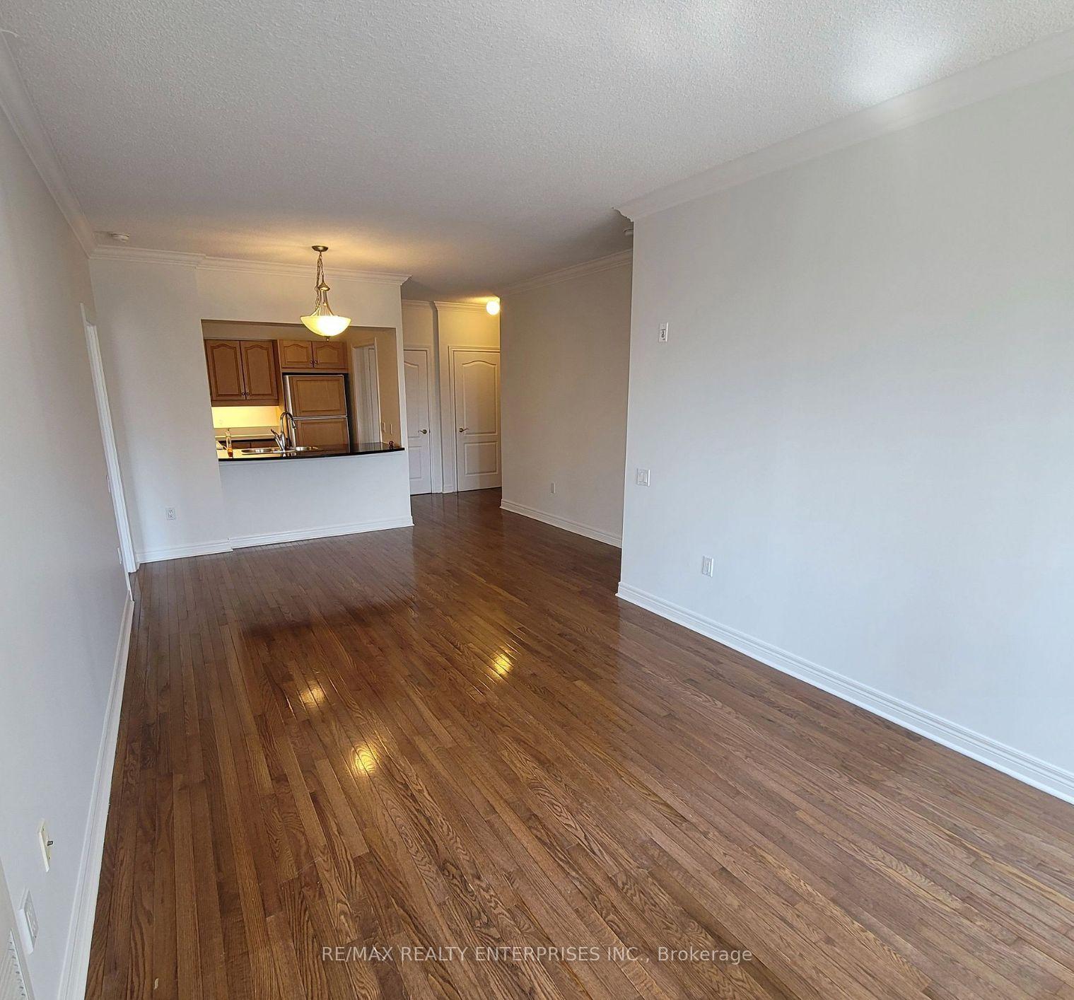 Photo 4 of Unit 408, 2 Edith Drive, Toronto, Yonge-Eglinton — HOMEH