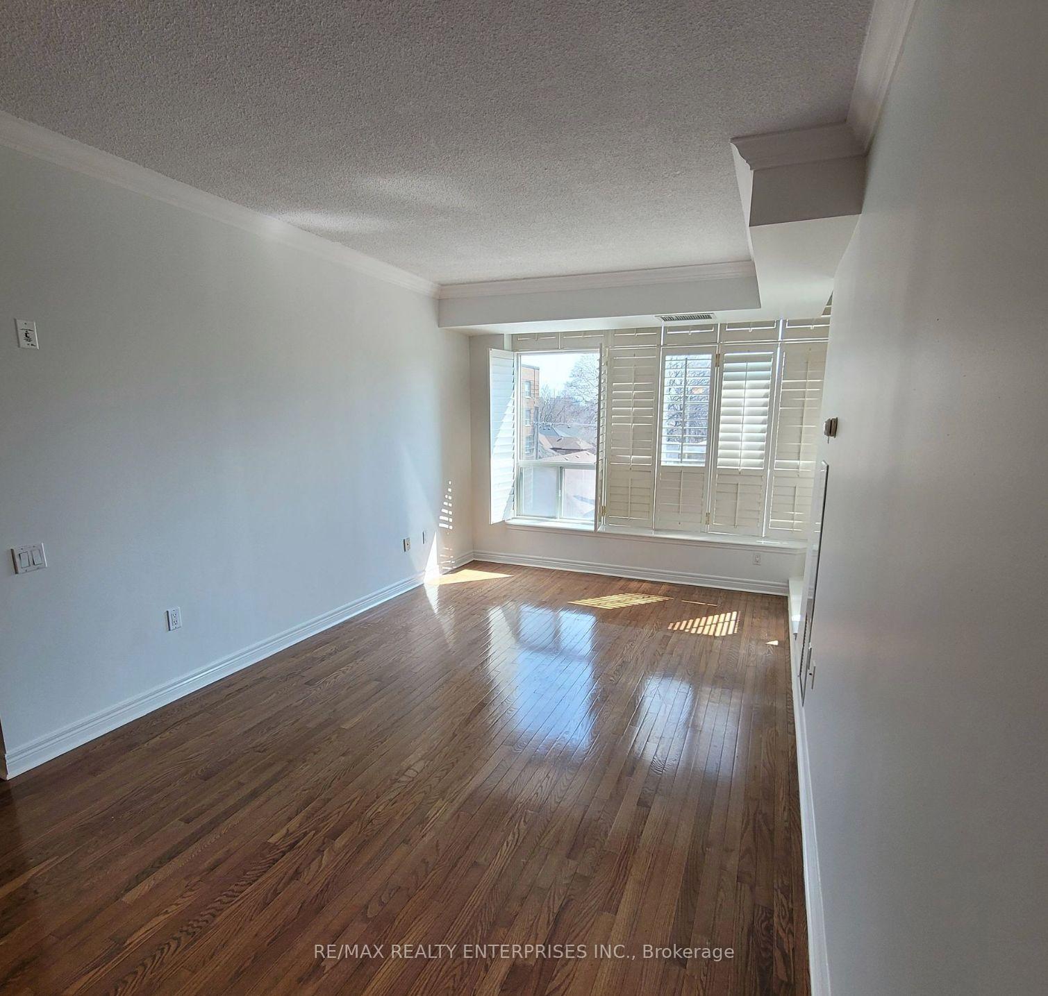 Photo 6 of Unit 408, 2 Edith Drive, Toronto, Yonge-Eglinton — HOMEH