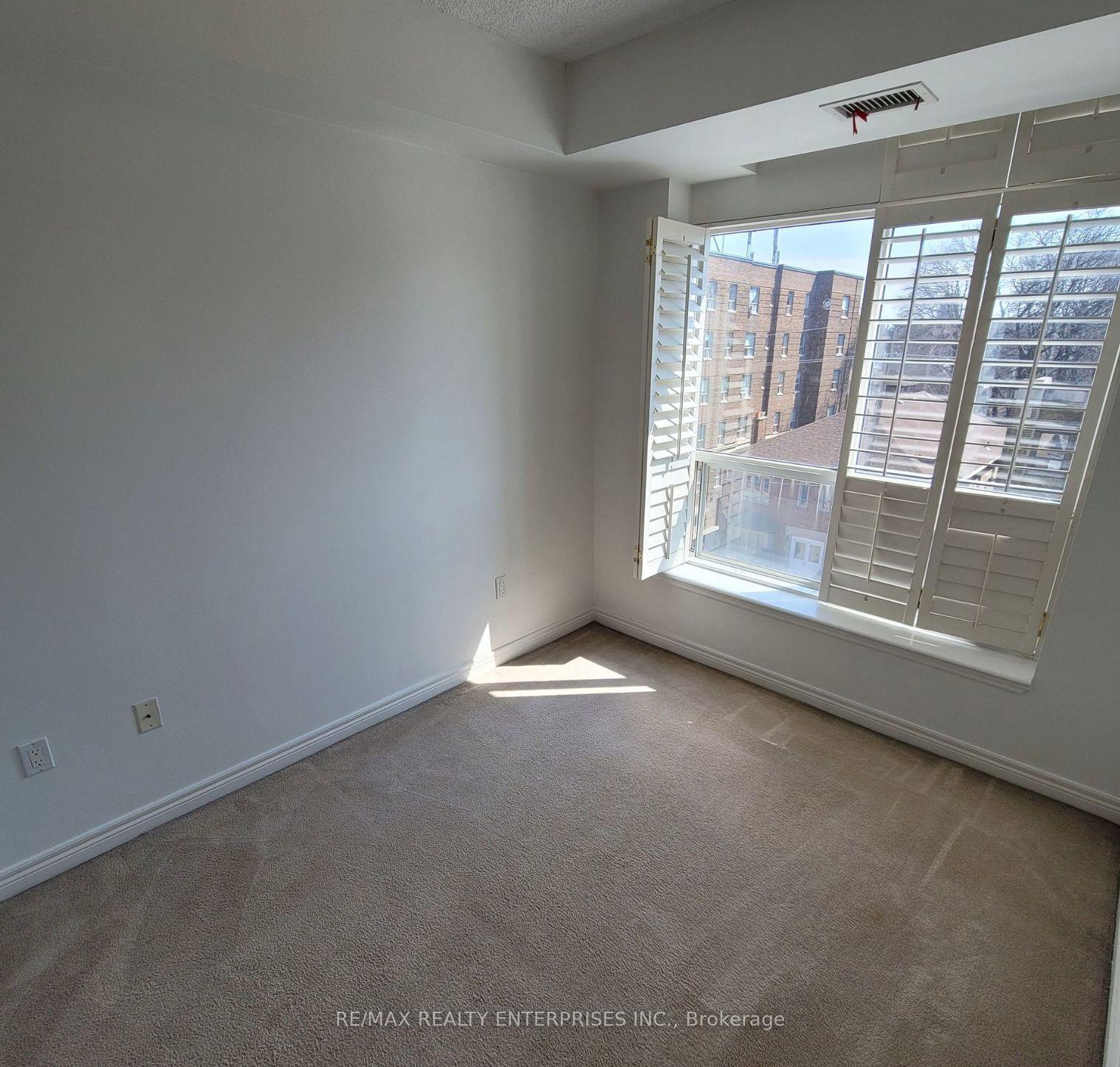 Photo 10 of Unit 408, 2 Edith Drive, Toronto, Yonge-Eglinton — HOMEH