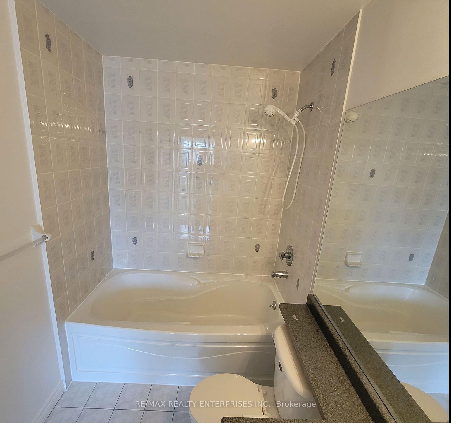 Photo 13 of Unit 408, 2 Edith Drive, Toronto, Yonge-Eglinton — HOMEH